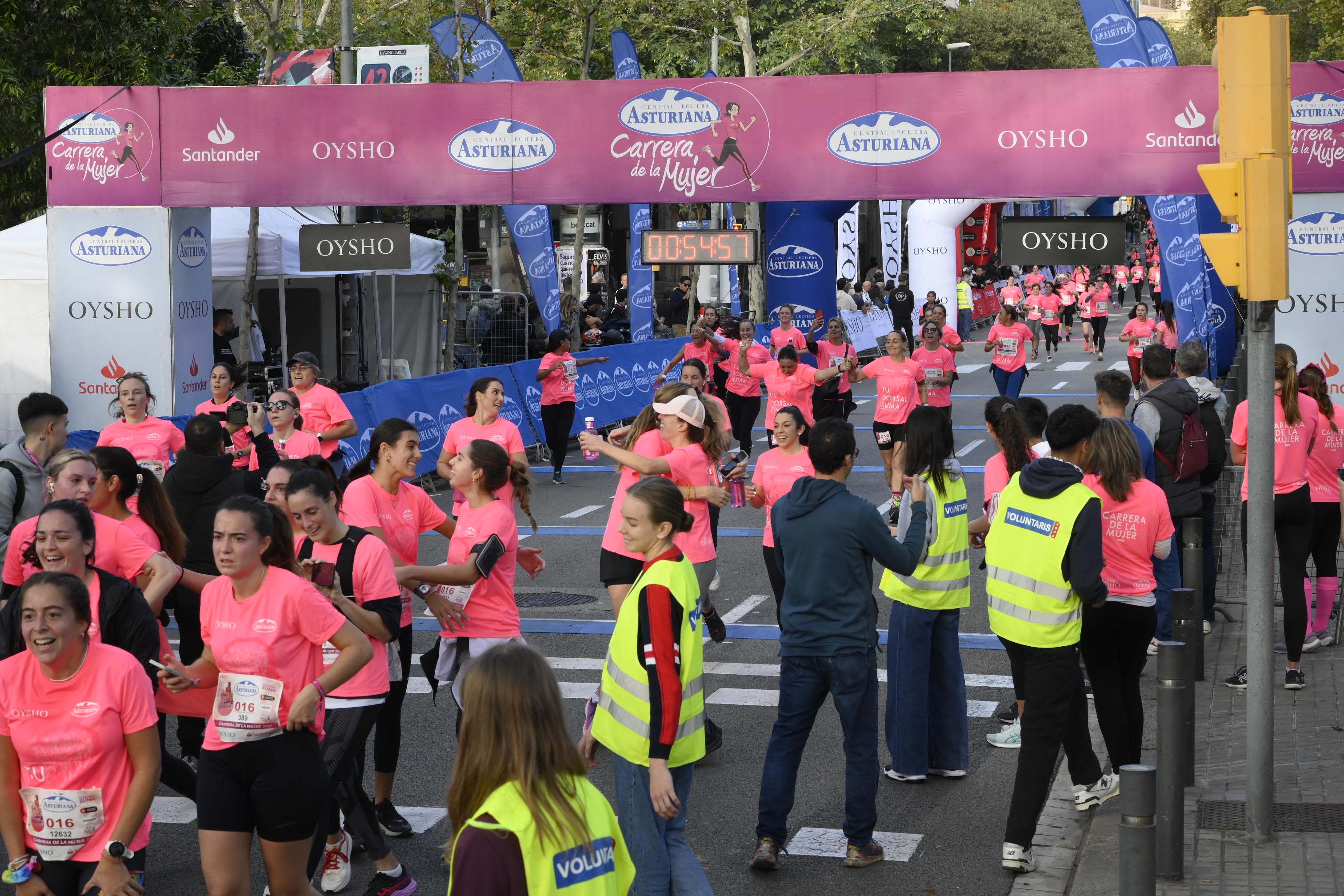 Las mejores fotos de la Carrera de la Mujer de Barcelona 2023. 4725
