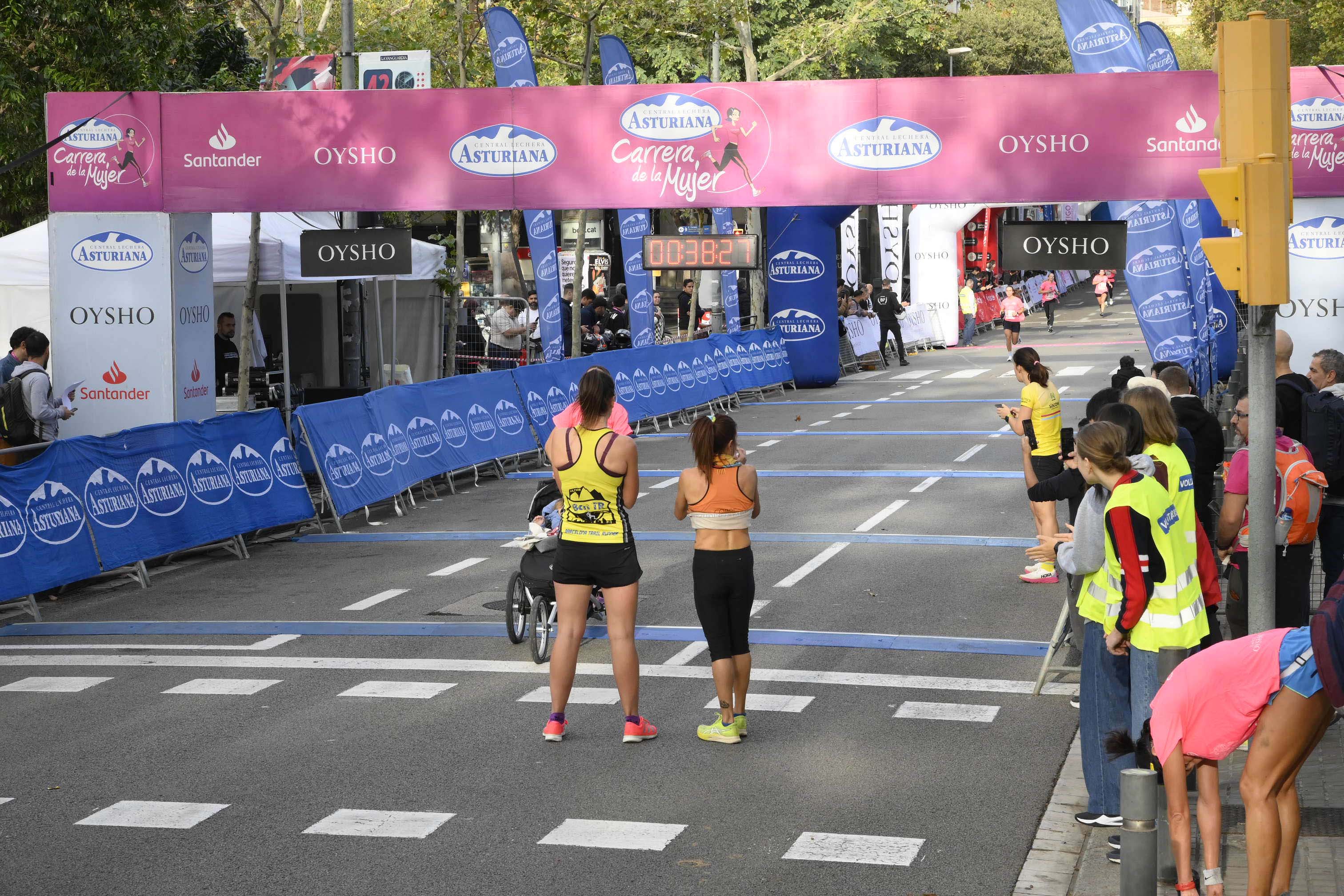 Las mejores fotos de la Carrera de la Mujer de Barcelona 2023. 4235