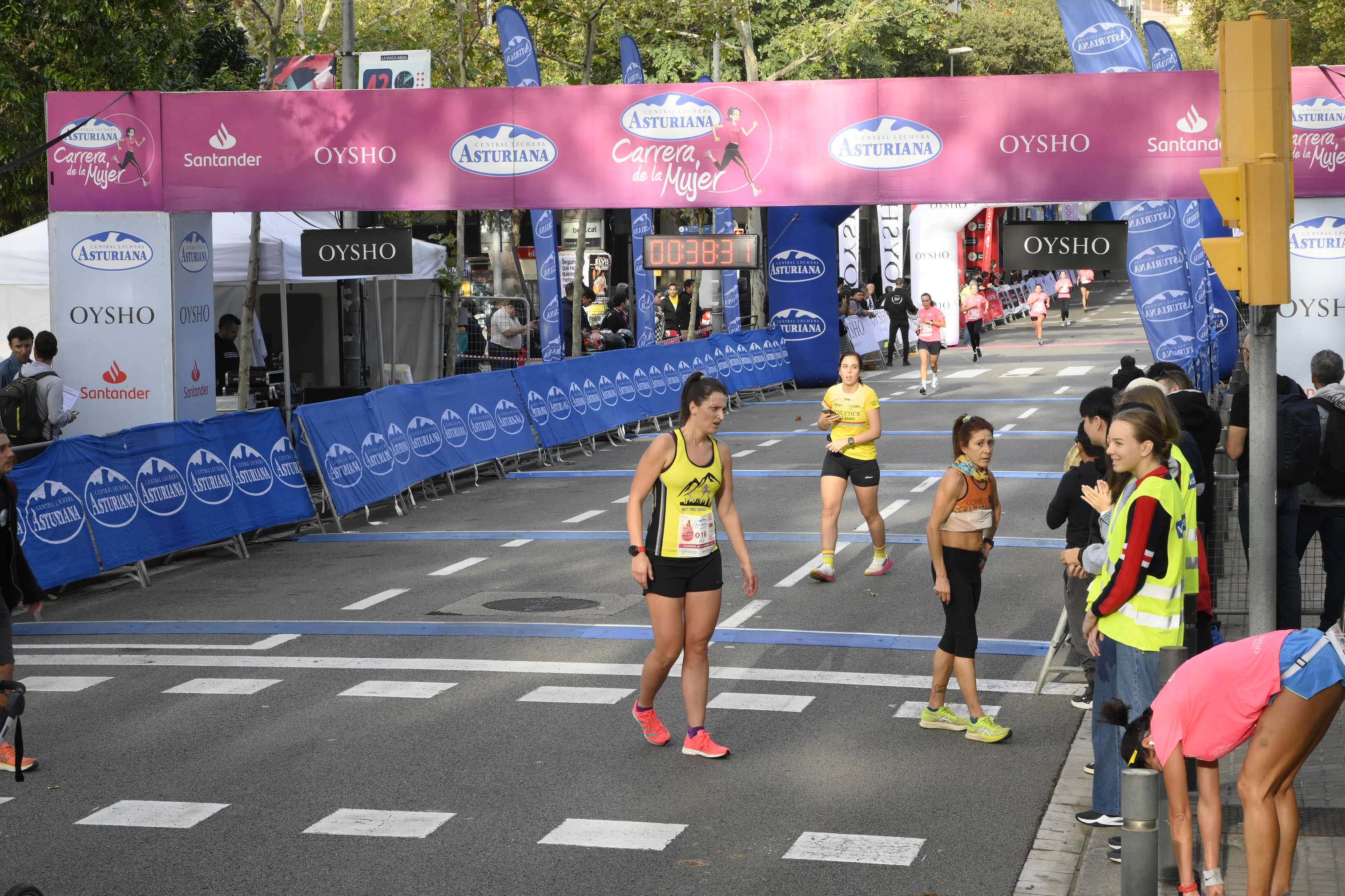 Las mejores fotos de la Carrera de la Mujer de Barcelona 2023. 4237