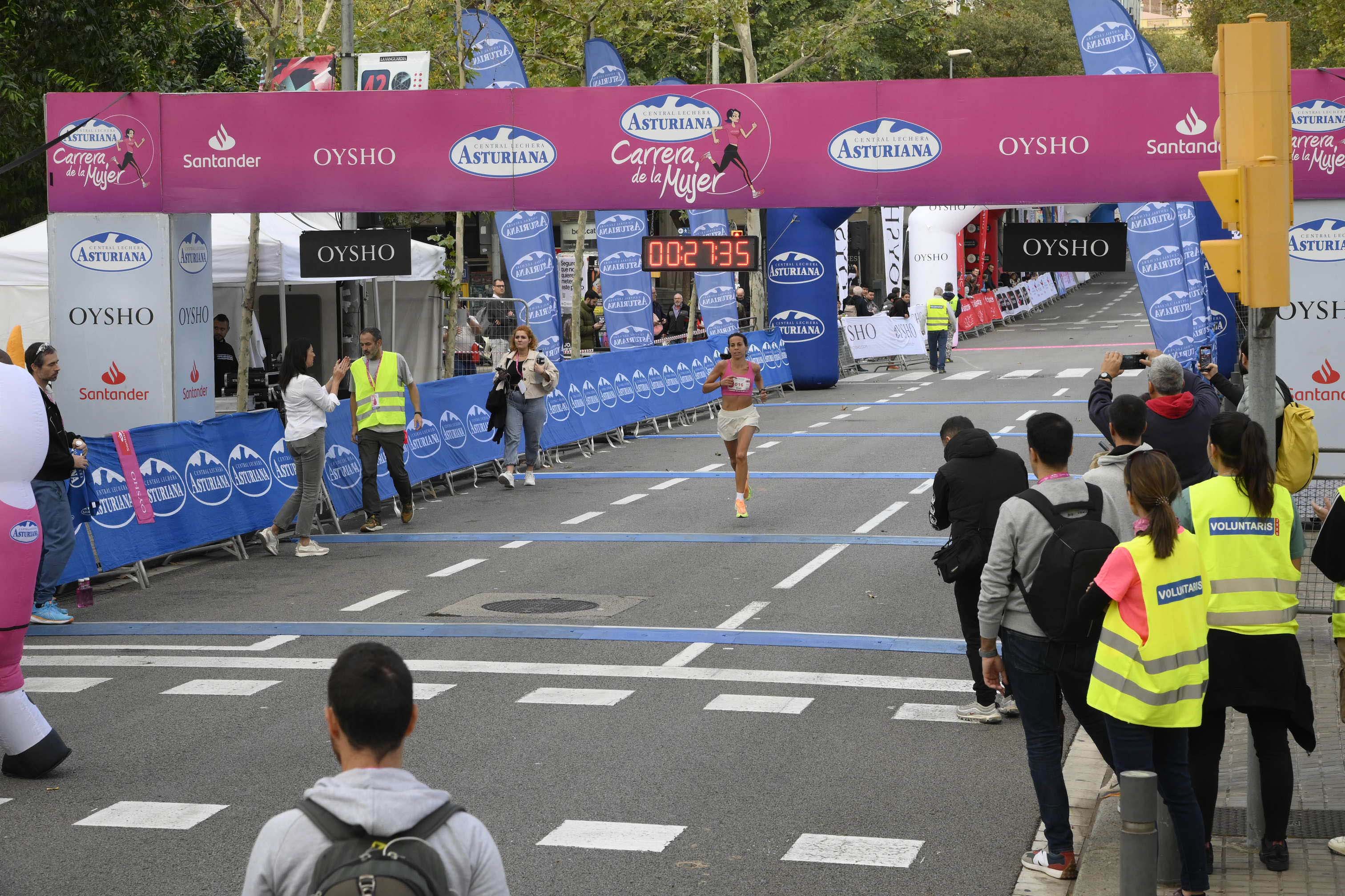 Las mejores fotos de la Carrera de la Mujer de Barcelona 2023. 3931