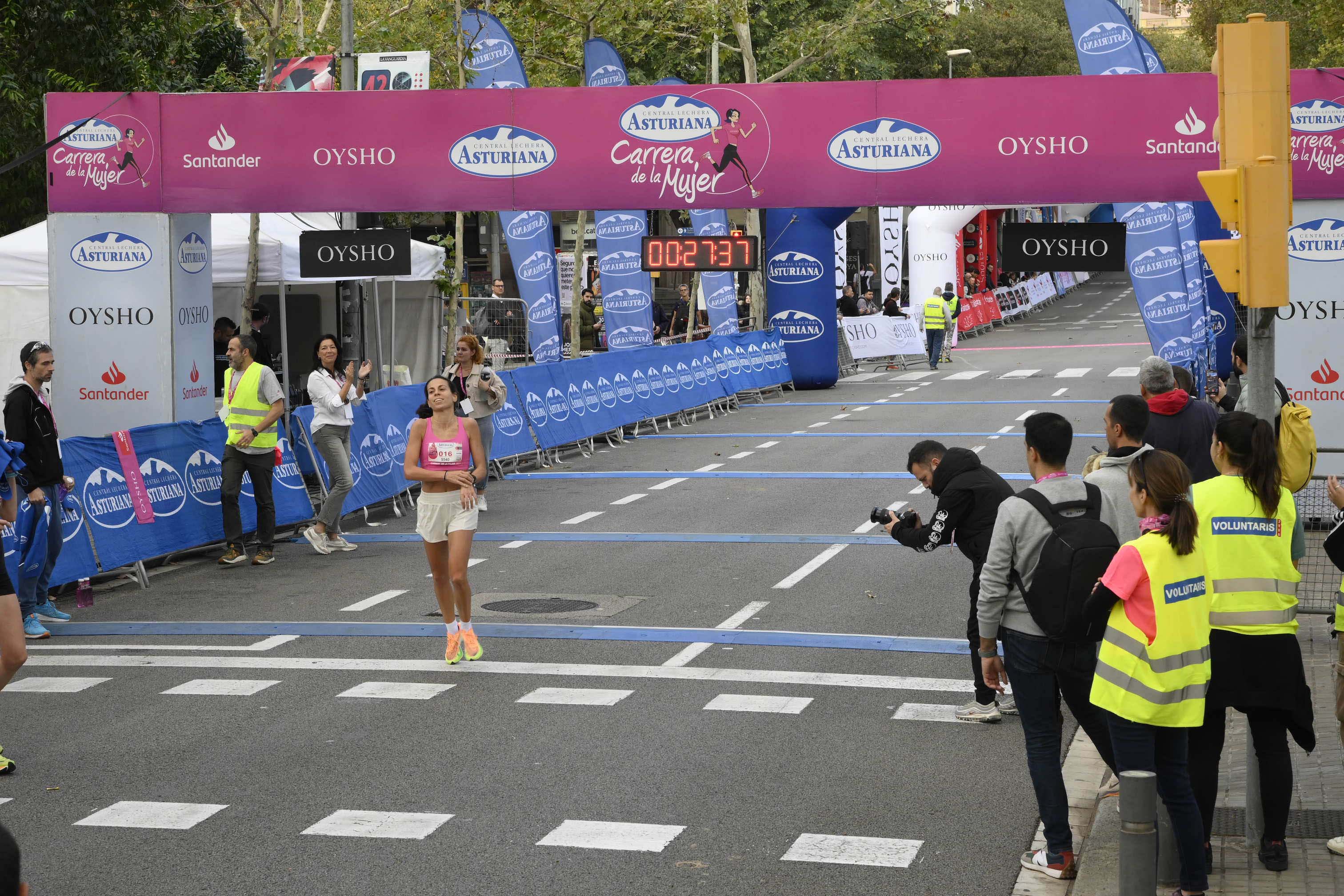 Las mejores fotos de la Carrera de la Mujer de Barcelona 2023. 3932