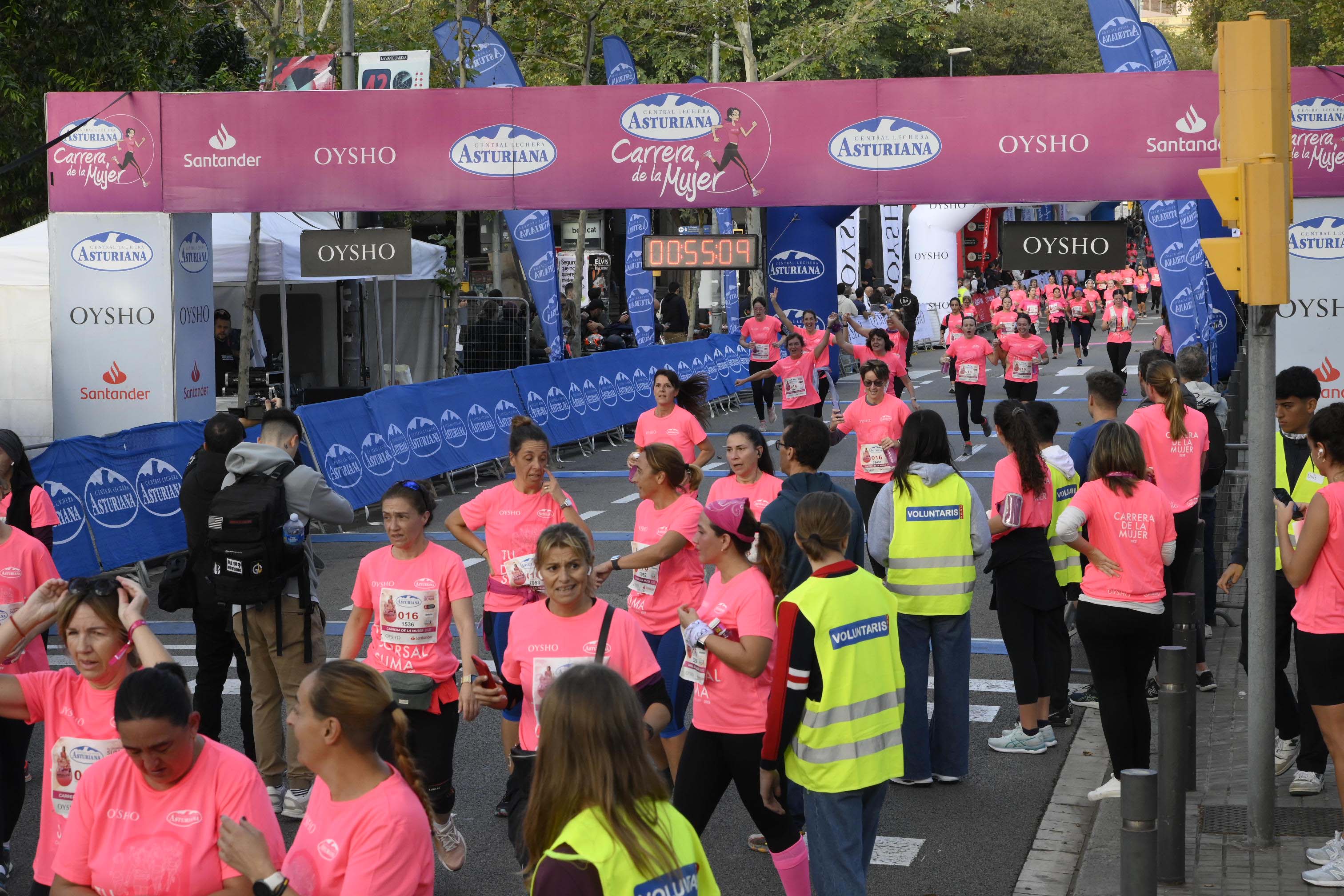 Las mejores fotos de la Carrera de la Mujer de Barcelona 2023. 4731