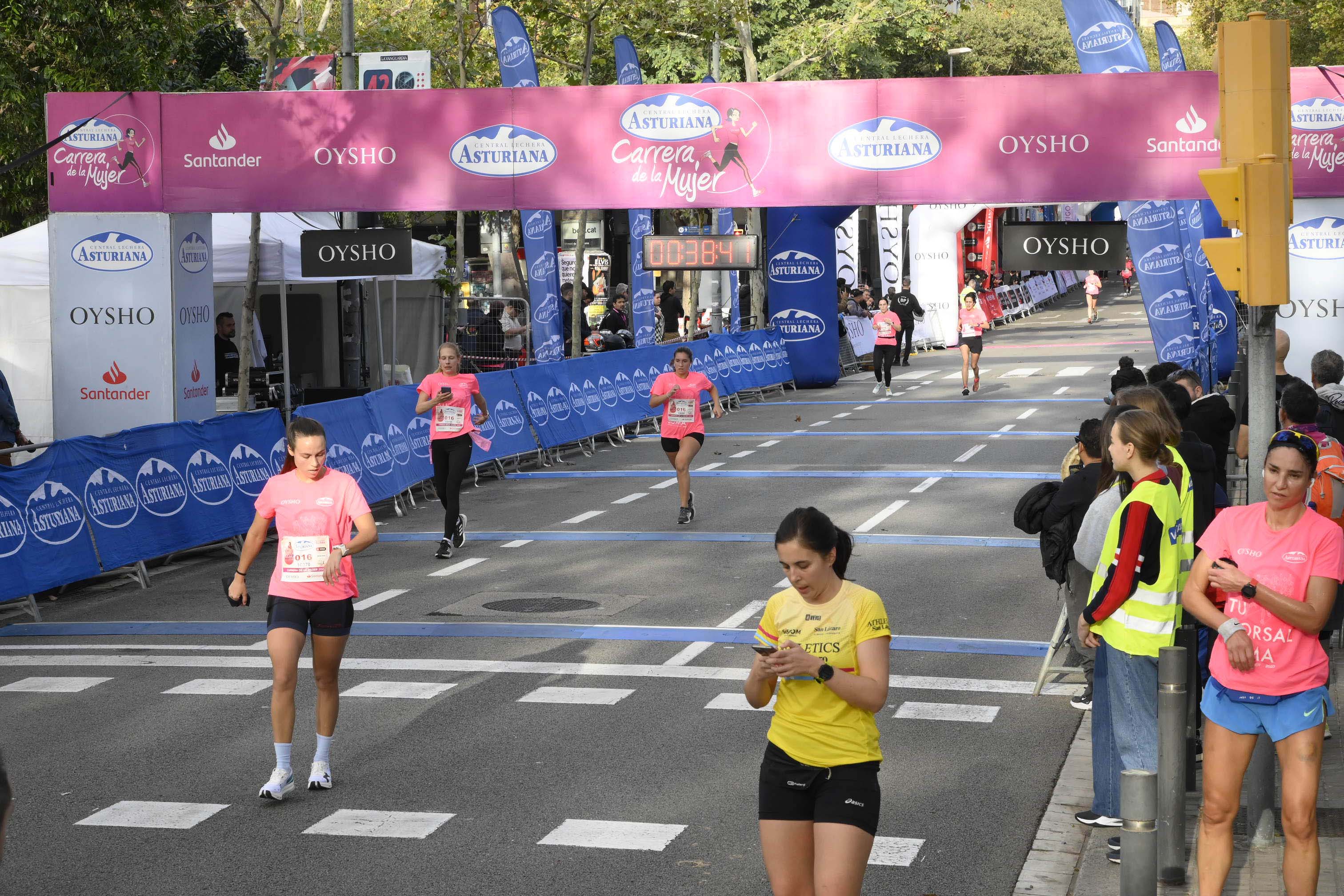 Las mejores fotos de la Carrera de la Mujer de Barcelona 2023. 4242