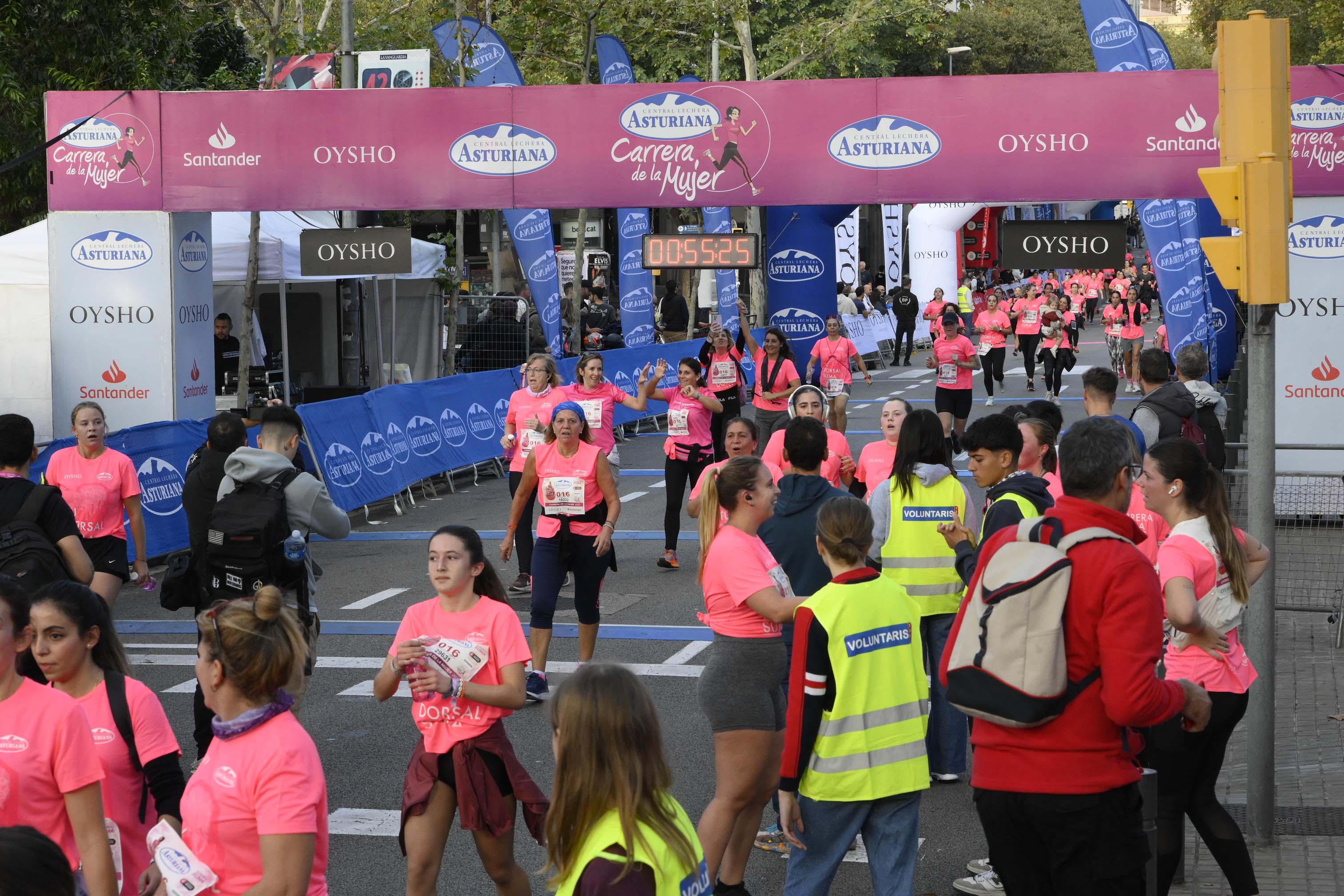 Las mejores fotos de la Carrera de la Mujer de Barcelona 2023. 4739