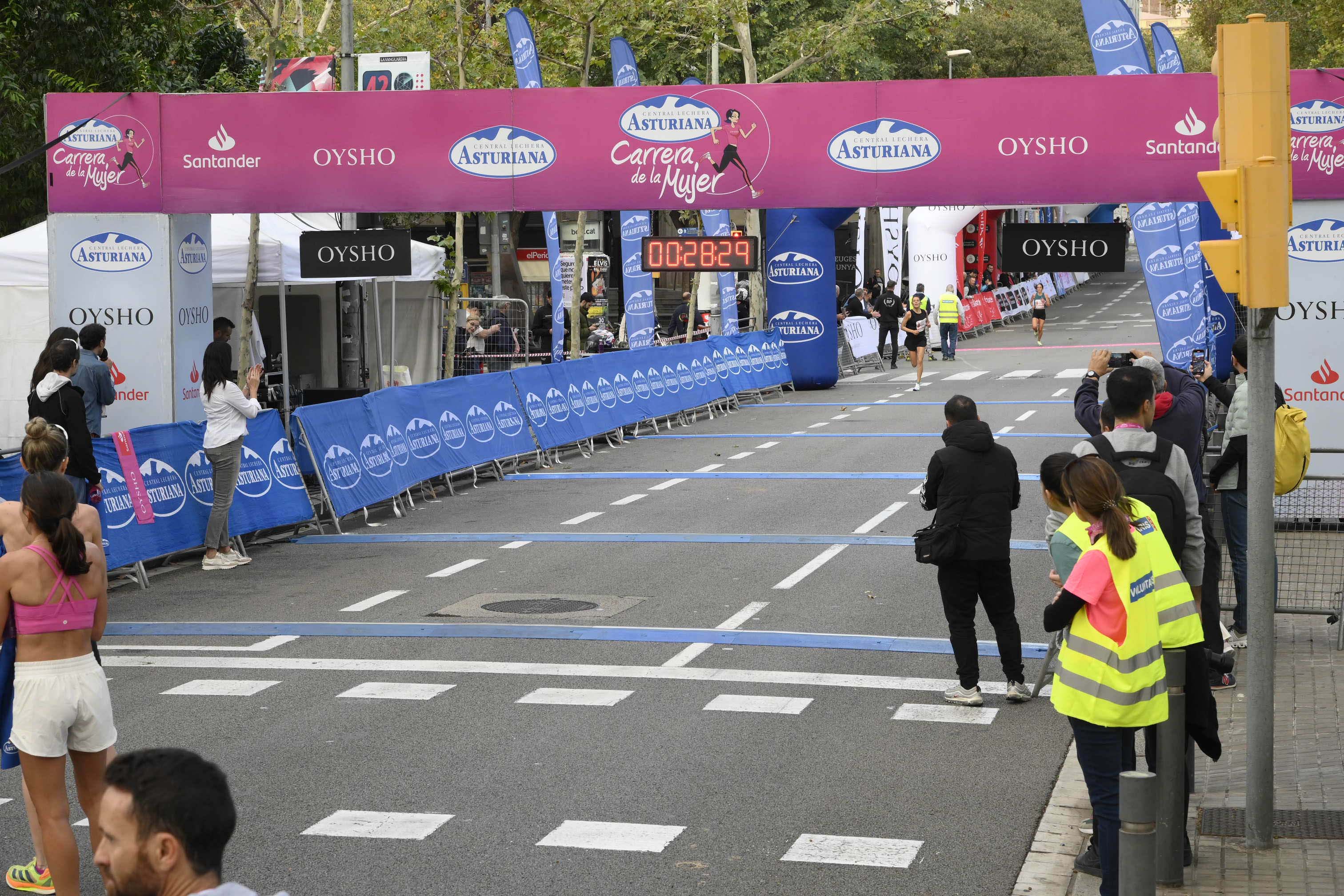 Las mejores fotos de la Carrera de la Mujer de Barcelona 2023. 3943