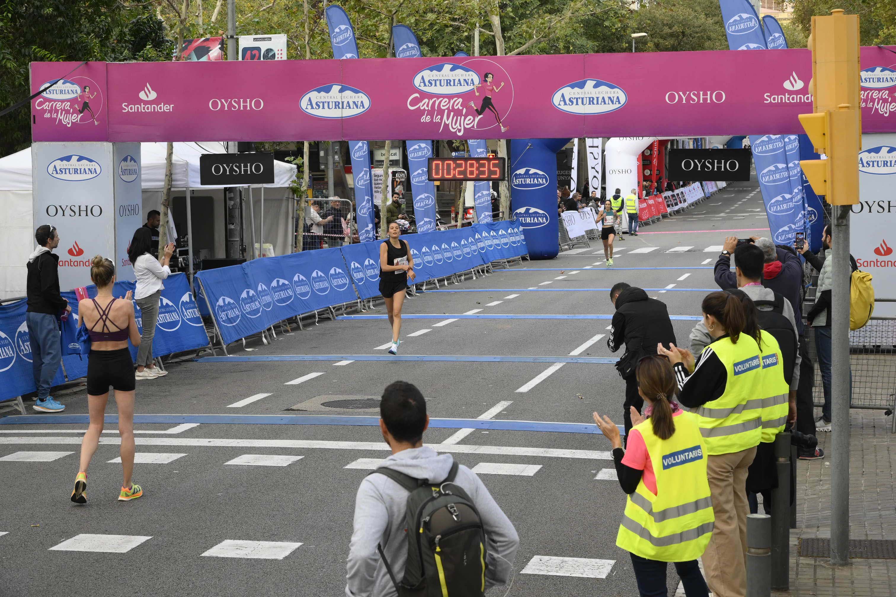 Las mejores fotos de la Carrera de la Mujer de Barcelona 2023. 3946