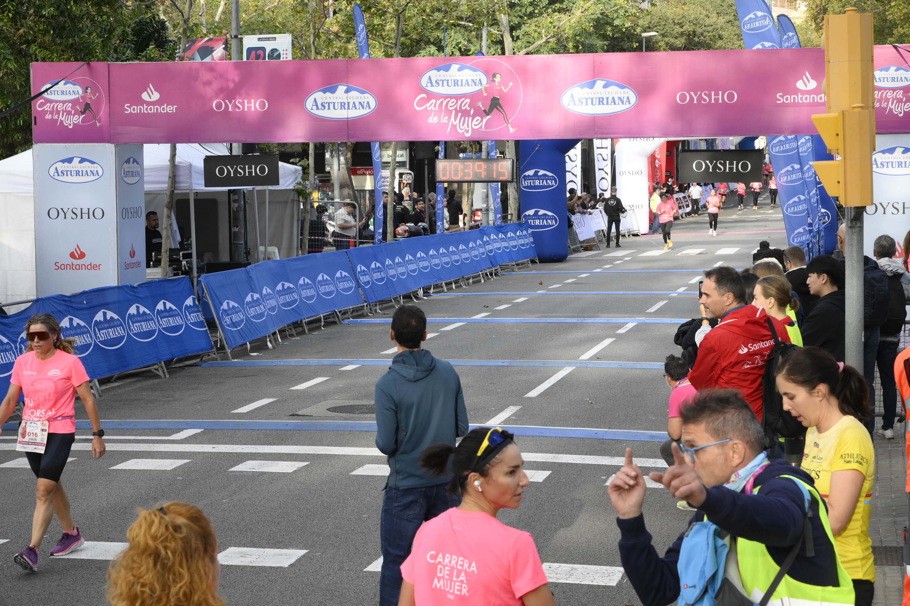 Las mejores fotos de la Carrera de la Mujer de Barcelona 2023. 4259