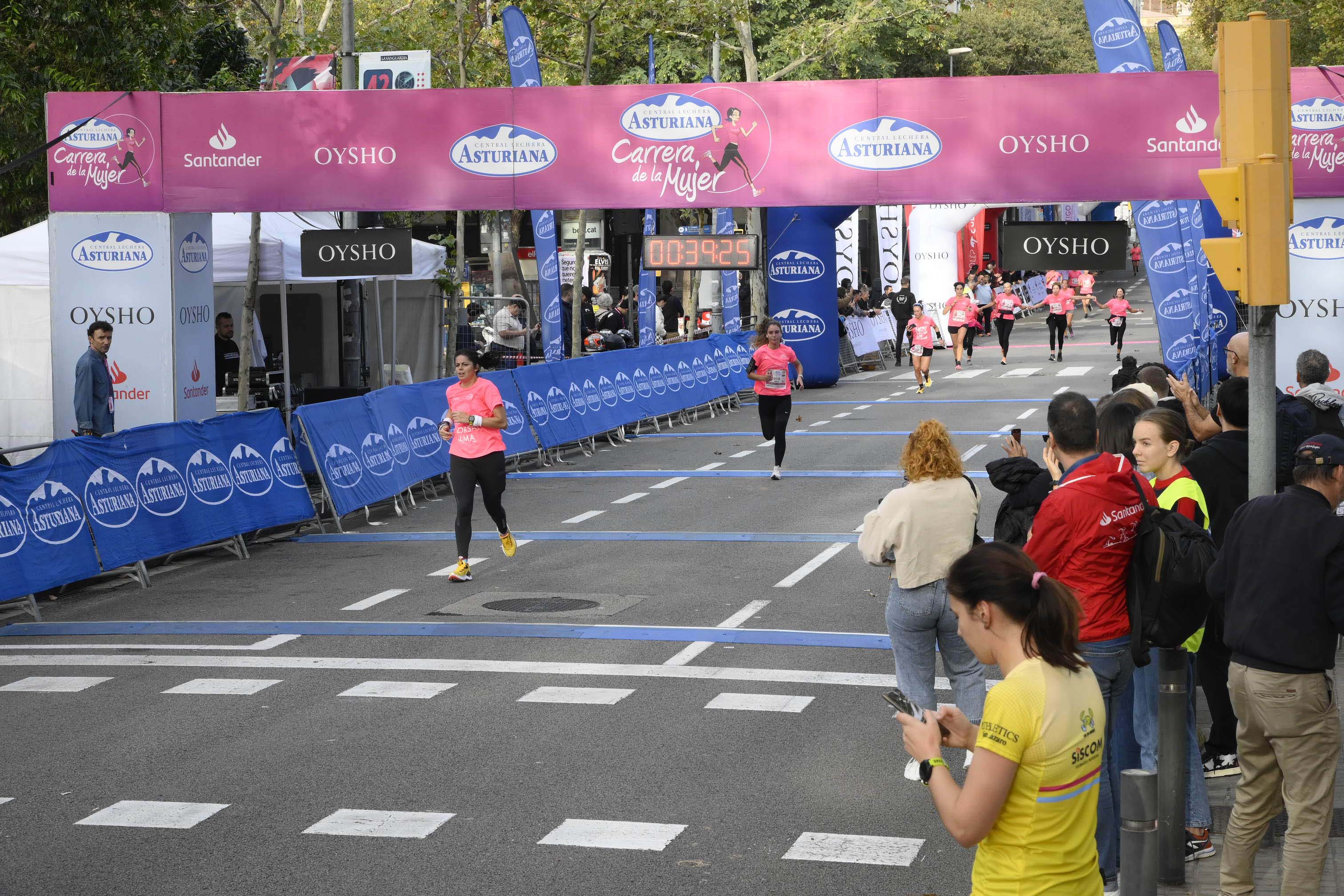 Las mejores fotos de la Carrera de la Mujer de Barcelona 2023. 4264