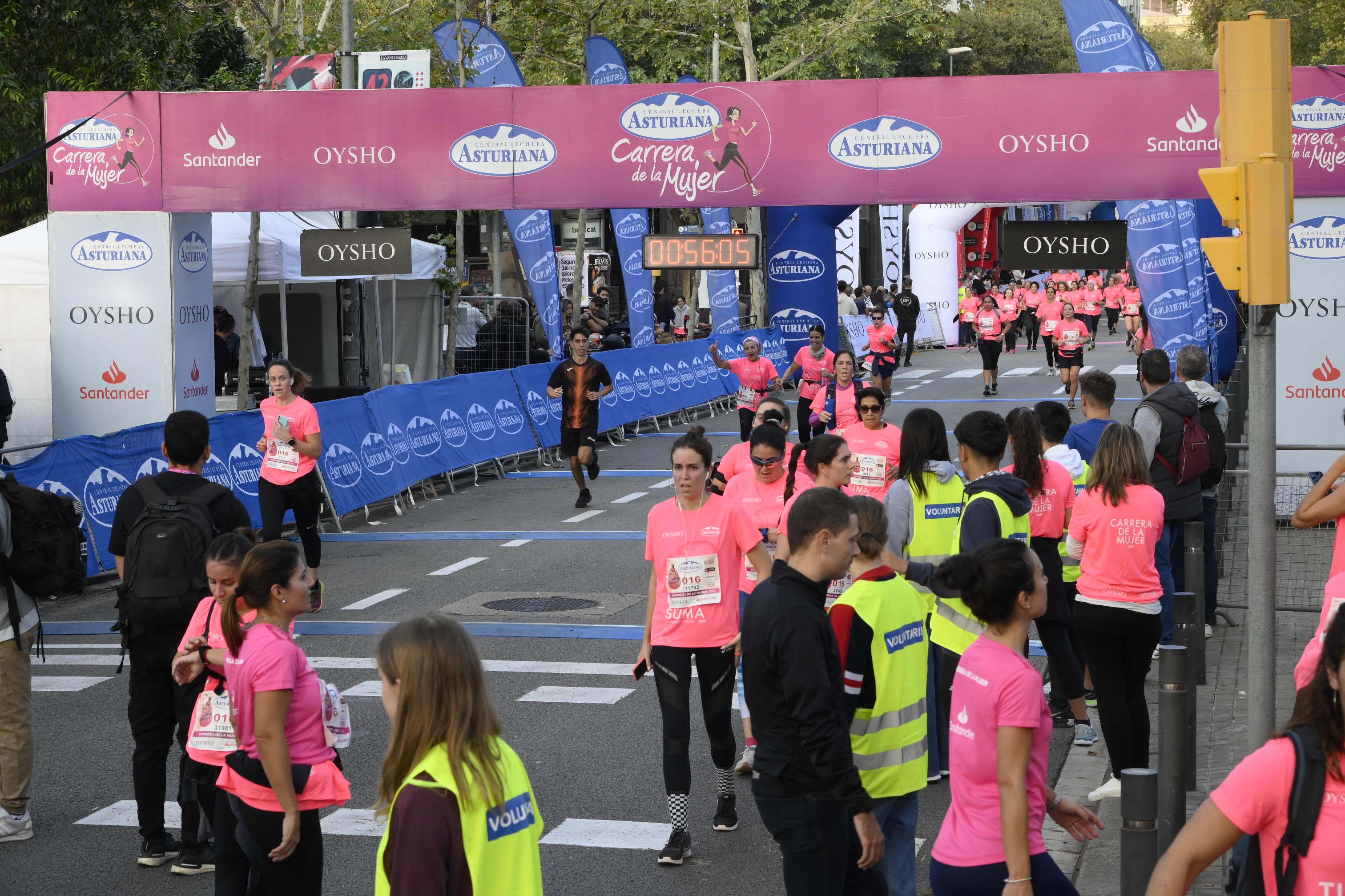 Las mejores fotos de la Carrera de la Mujer de Barcelona 2023. 4759