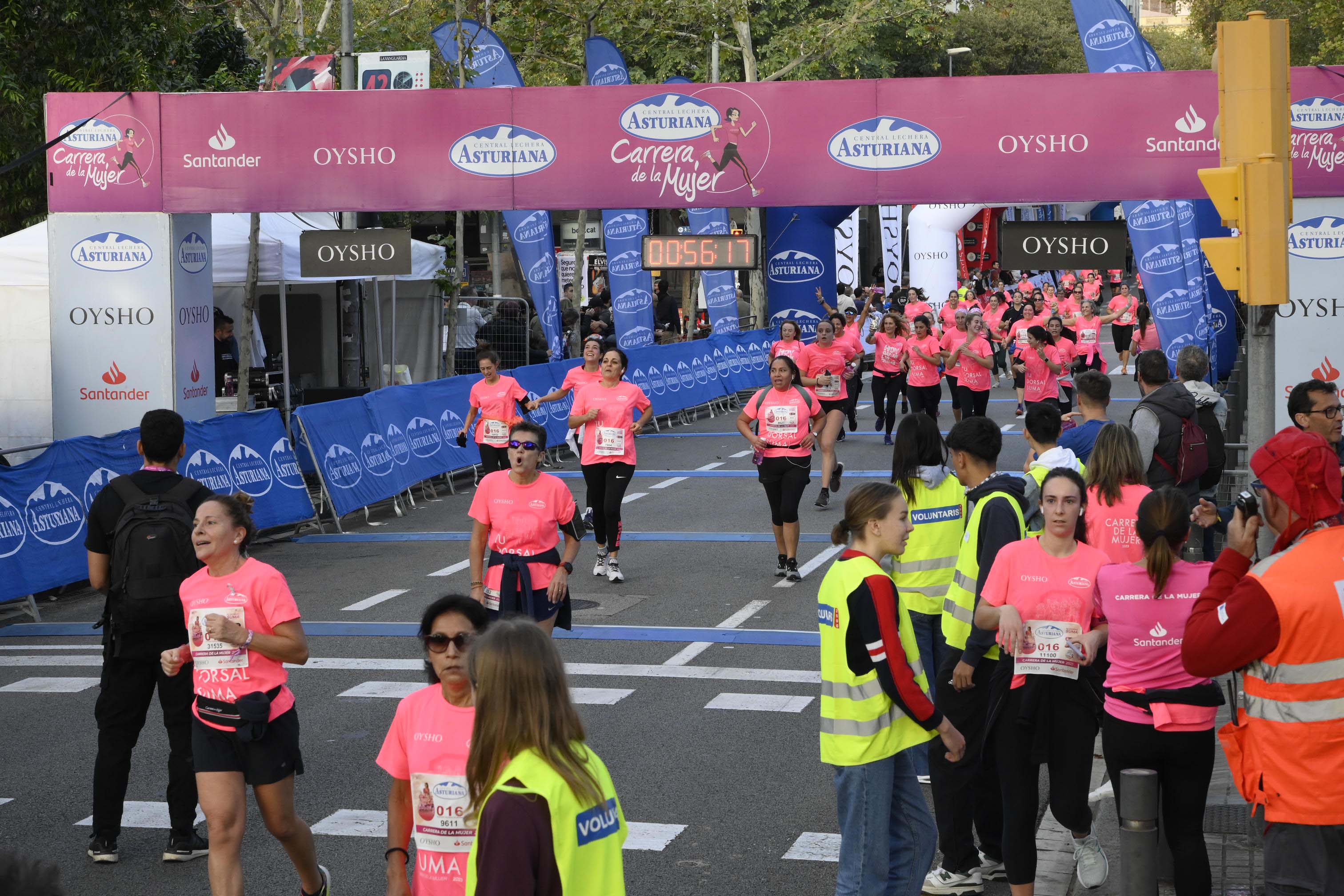 Las mejores fotos de la Carrera de la Mujer de Barcelona 2023. 4765