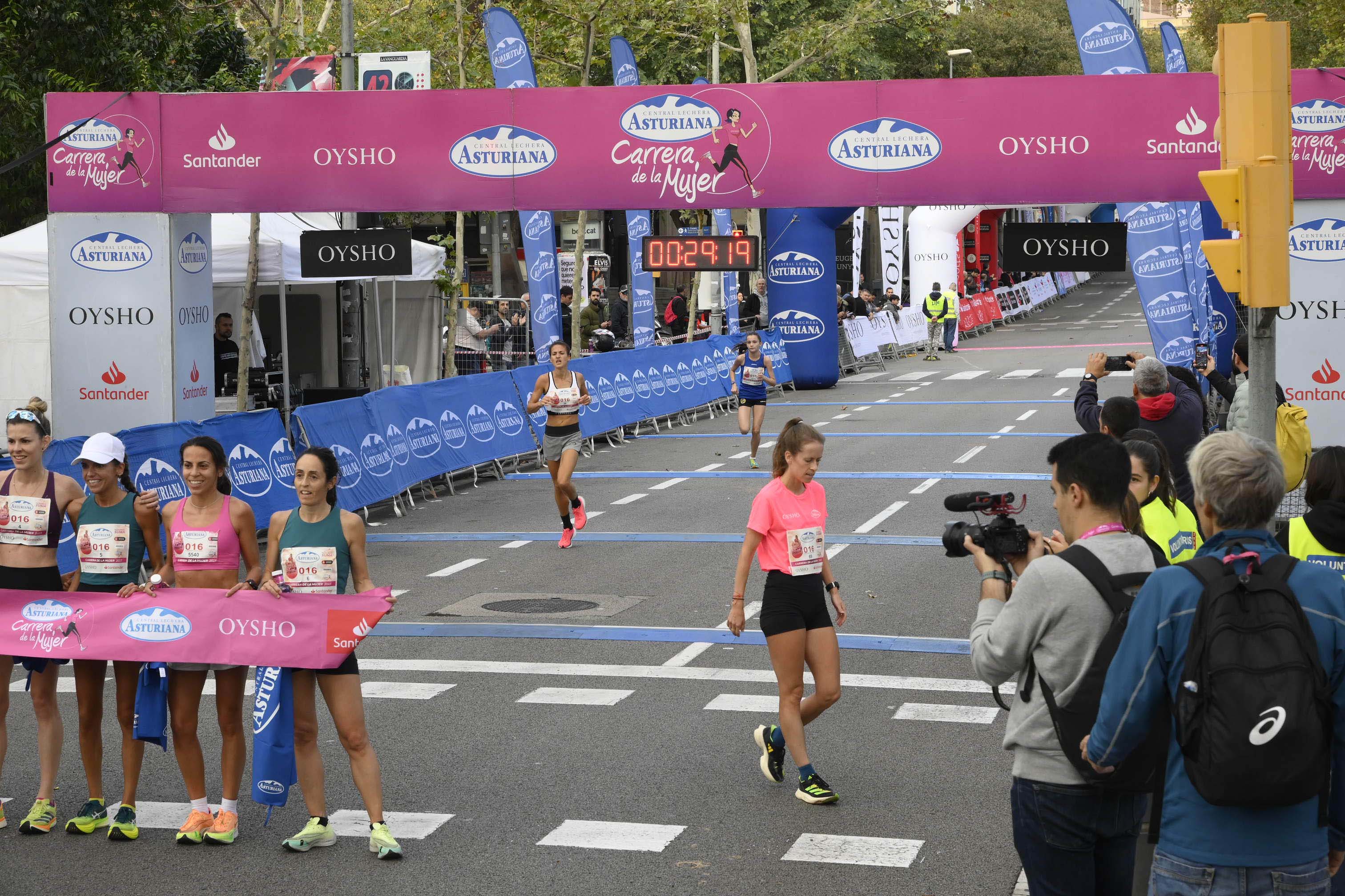 Las mejores fotos de la Carrera de la Mujer de Barcelona 2023. 3968
