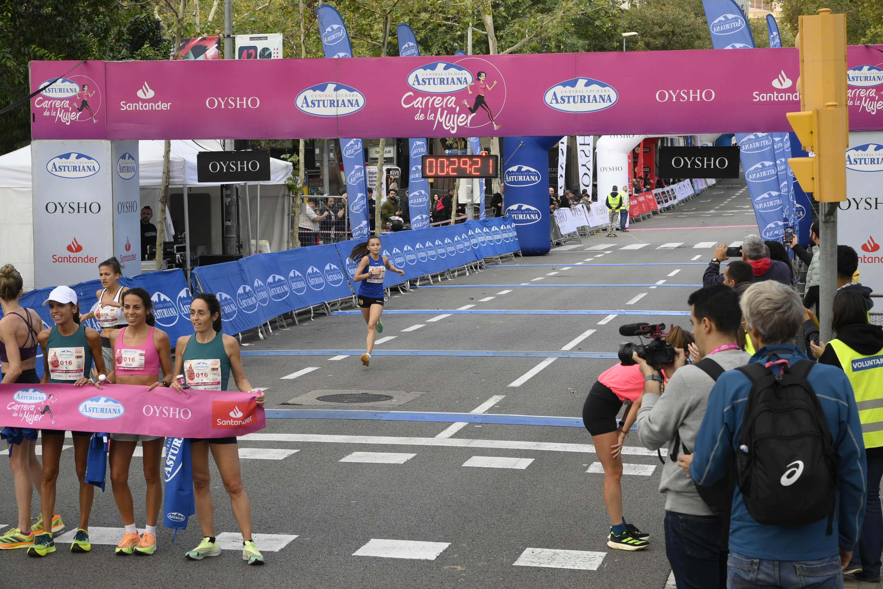 Las mejores fotos de la Carrera de la Mujer de Barcelona 2023. 3969