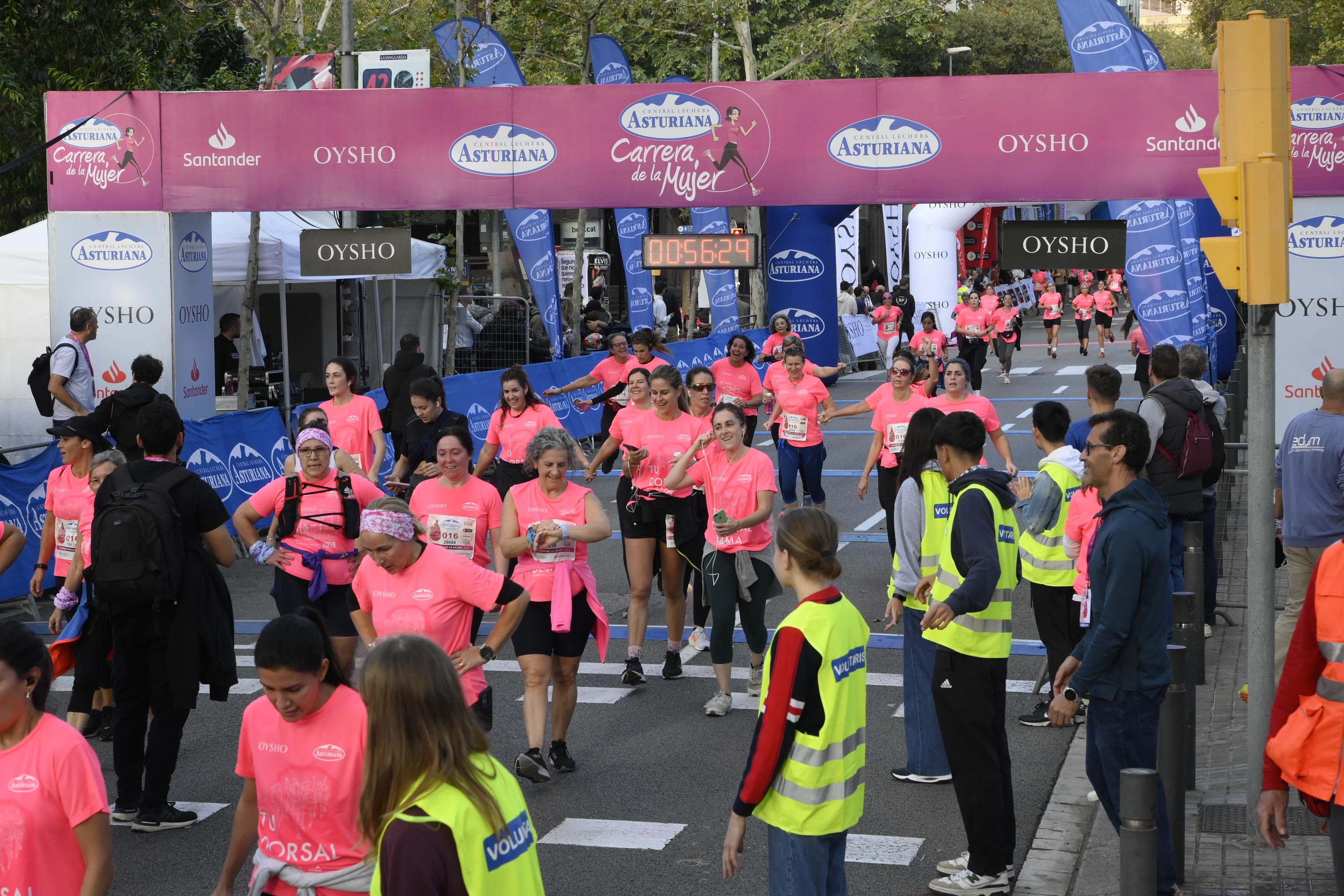 Las mejores fotos de la Carrera de la Mujer de Barcelona 2023. 4771