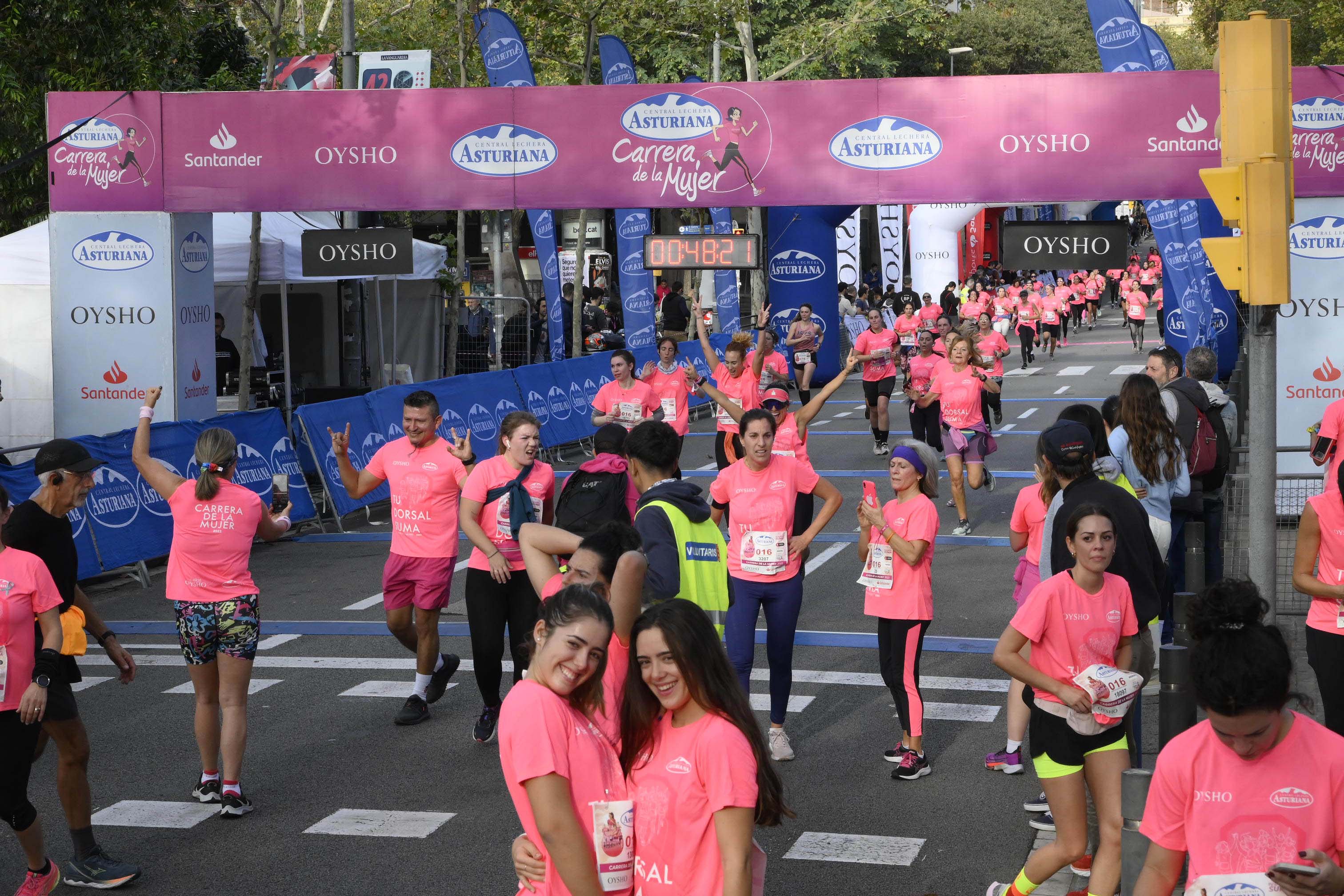 Las mejores fotos de la Carrera de la Mujer de Barcelona 2023. 4527