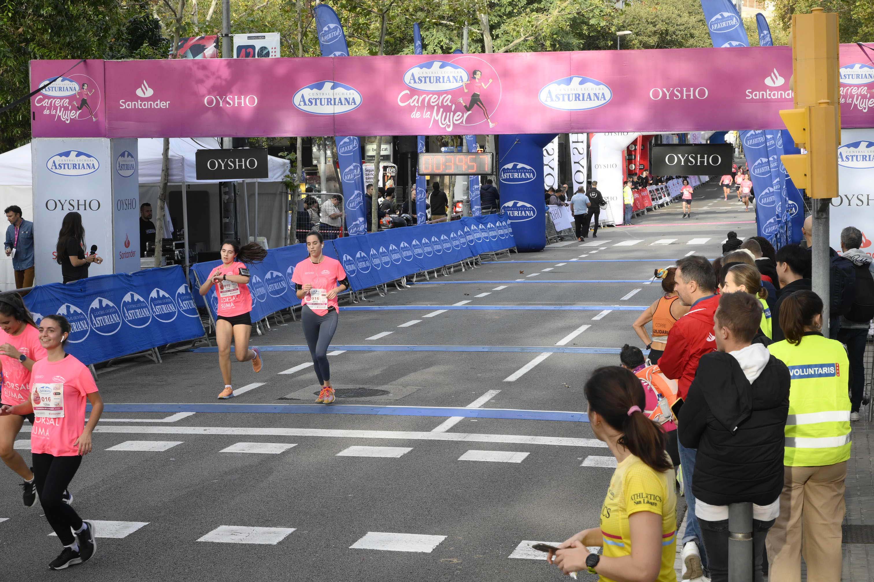 Las mejores fotos de la Carrera de la Mujer de Barcelona 2023. 4280