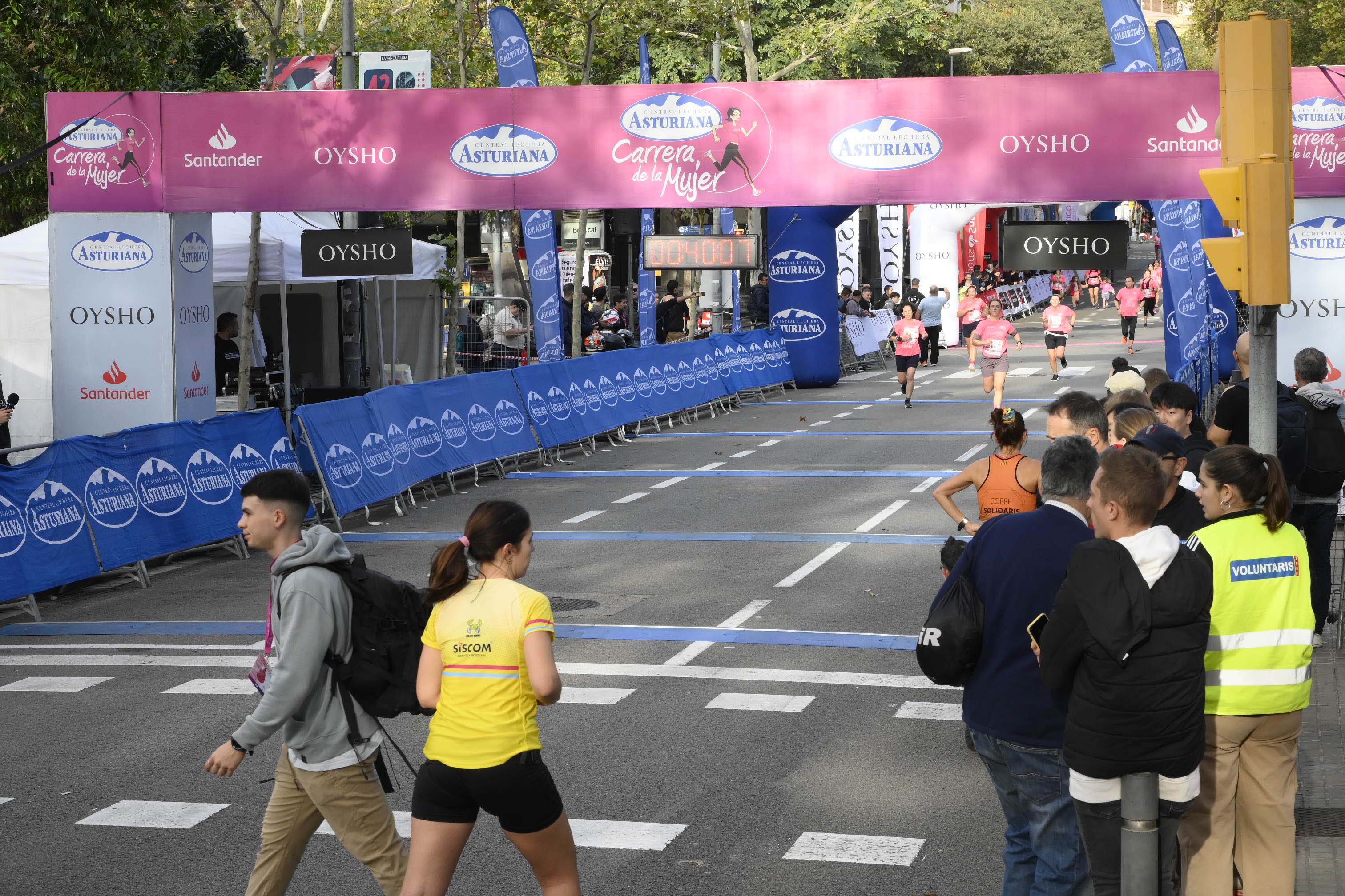 Las mejores fotos de la Carrera de la Mujer de Barcelona 2023. 4285