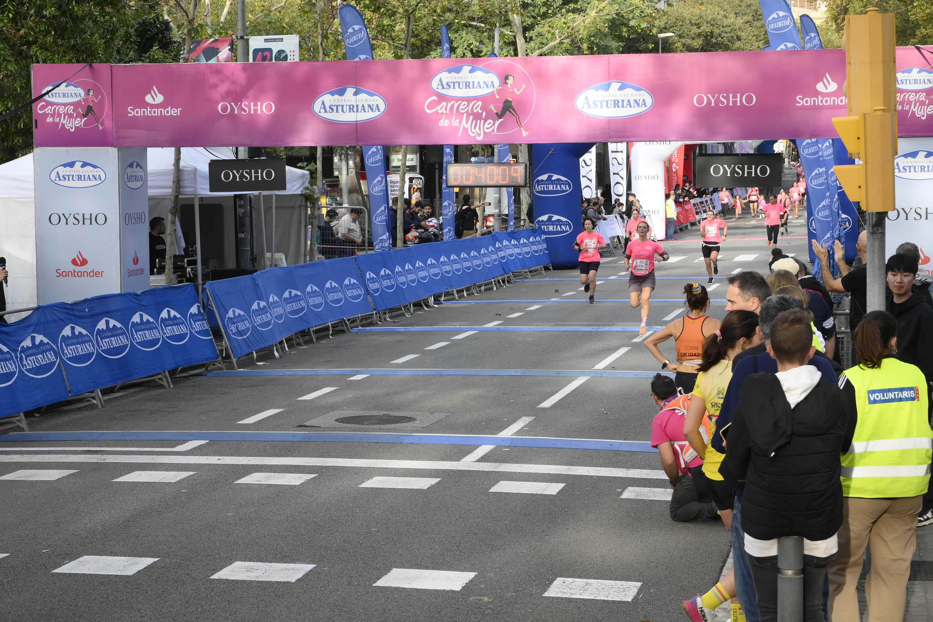 Las mejores fotos de la Carrera de la Mujer de Barcelona 2023. 4286