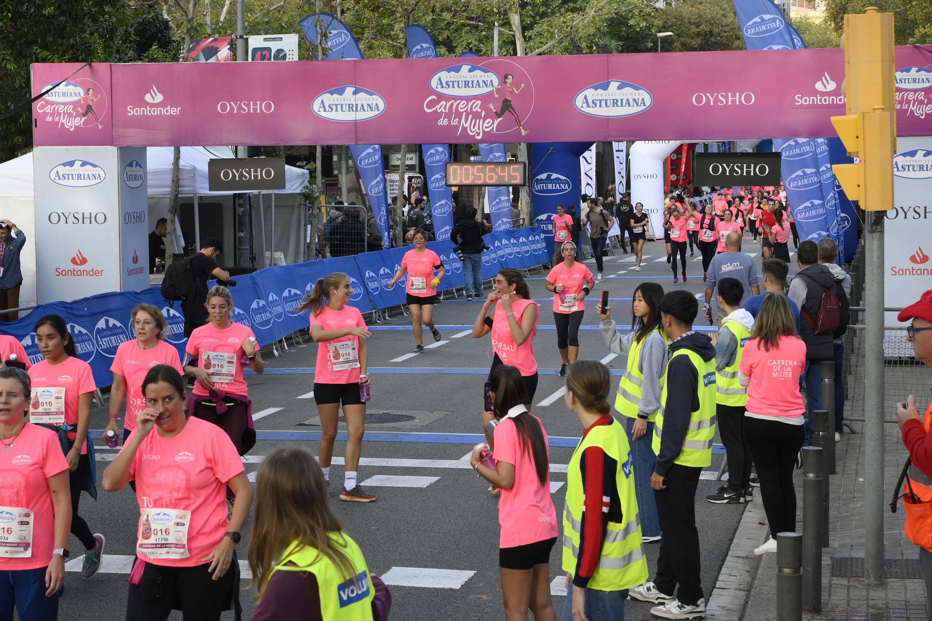 Las mejores fotos de la Carrera de la Mujer de Barcelona 2023. 4779