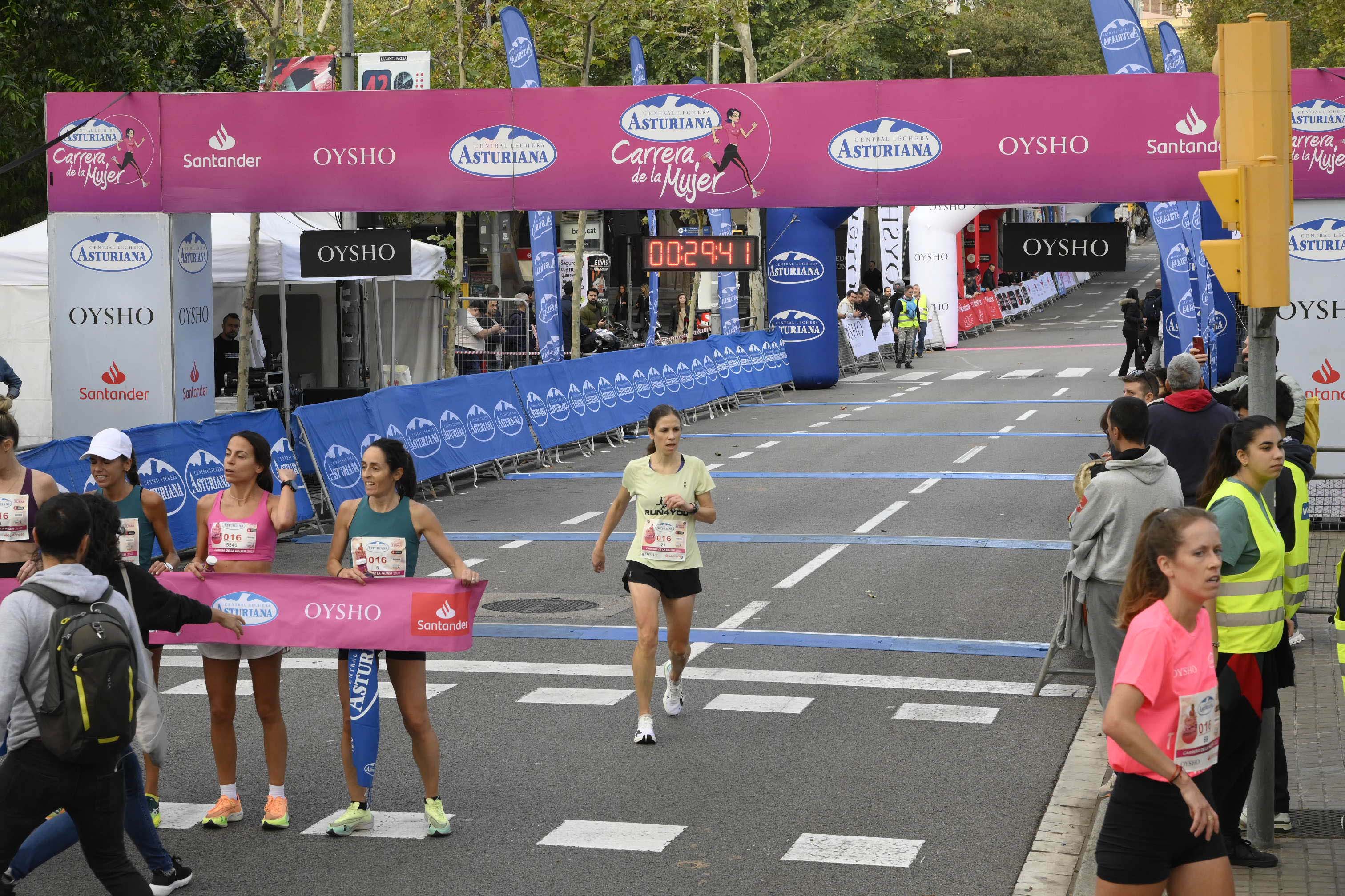 Las mejores fotos de la Carrera de la Mujer de Barcelona 2023. 3979