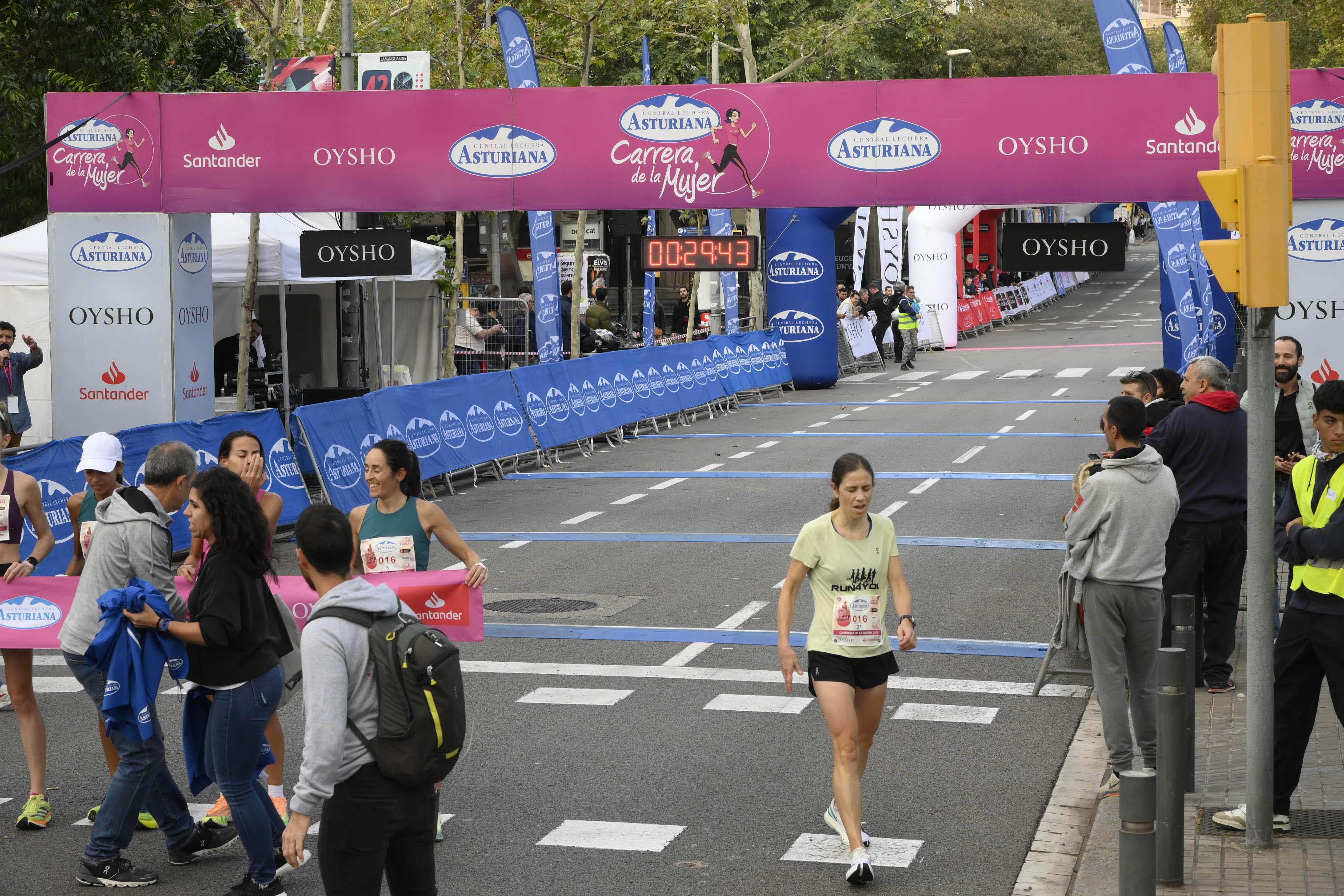 Las mejores fotos de la Carrera de la Mujer de Barcelona 2023. 3980