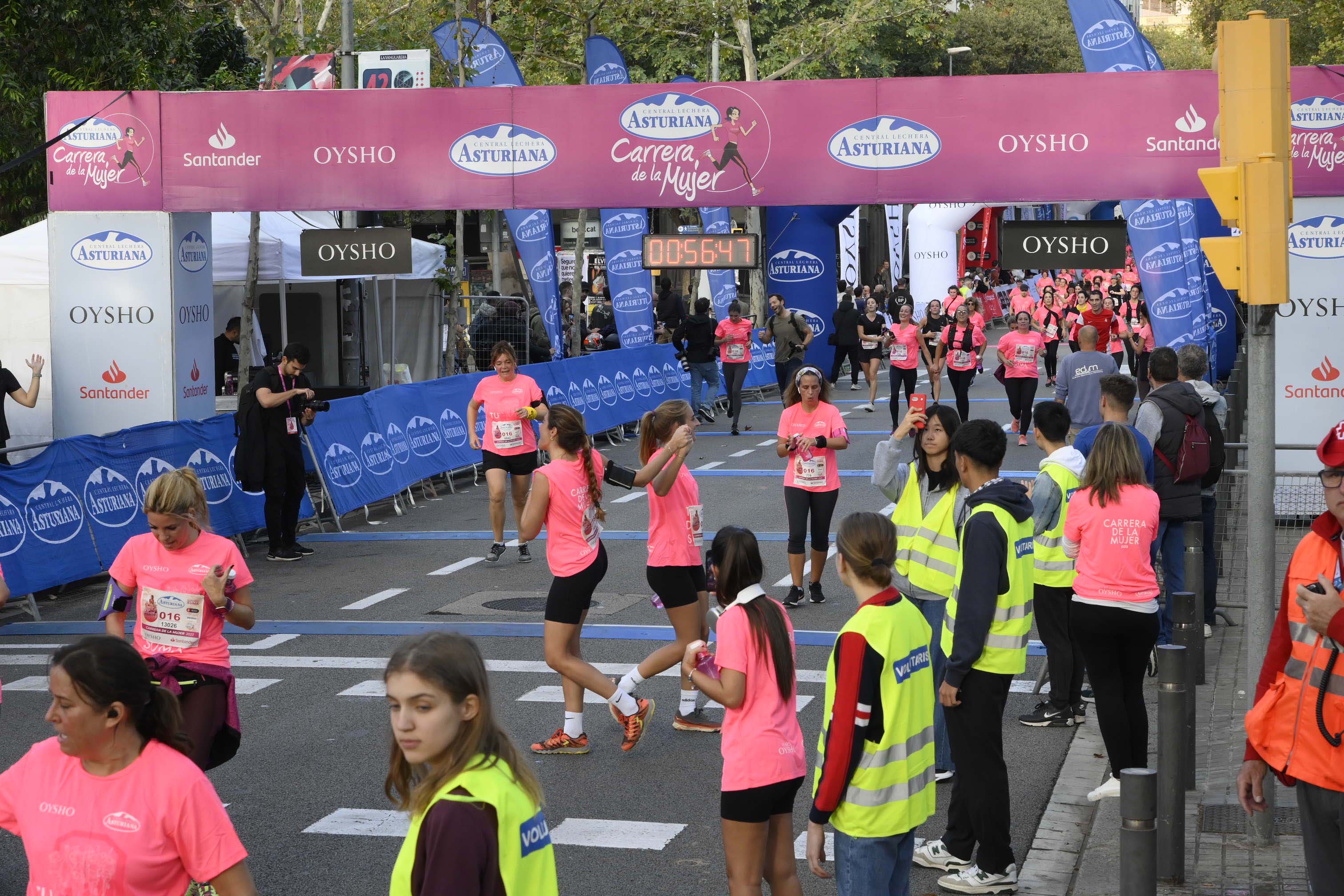 Las mejores fotos de la Carrera de la Mujer de Barcelona 2023. 4780
