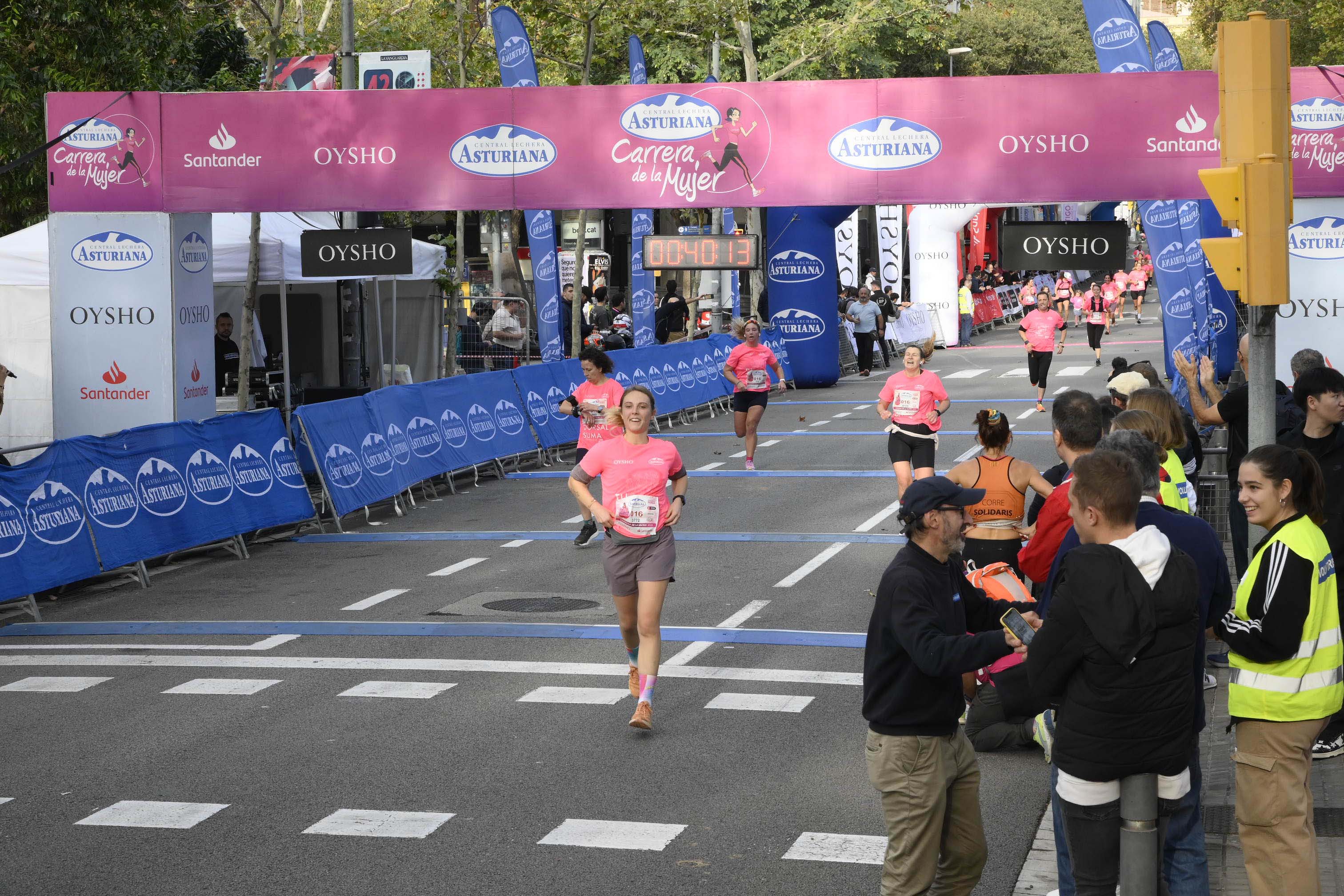 Las mejores fotos de la Carrera de la Mujer de Barcelona 2023. 4288