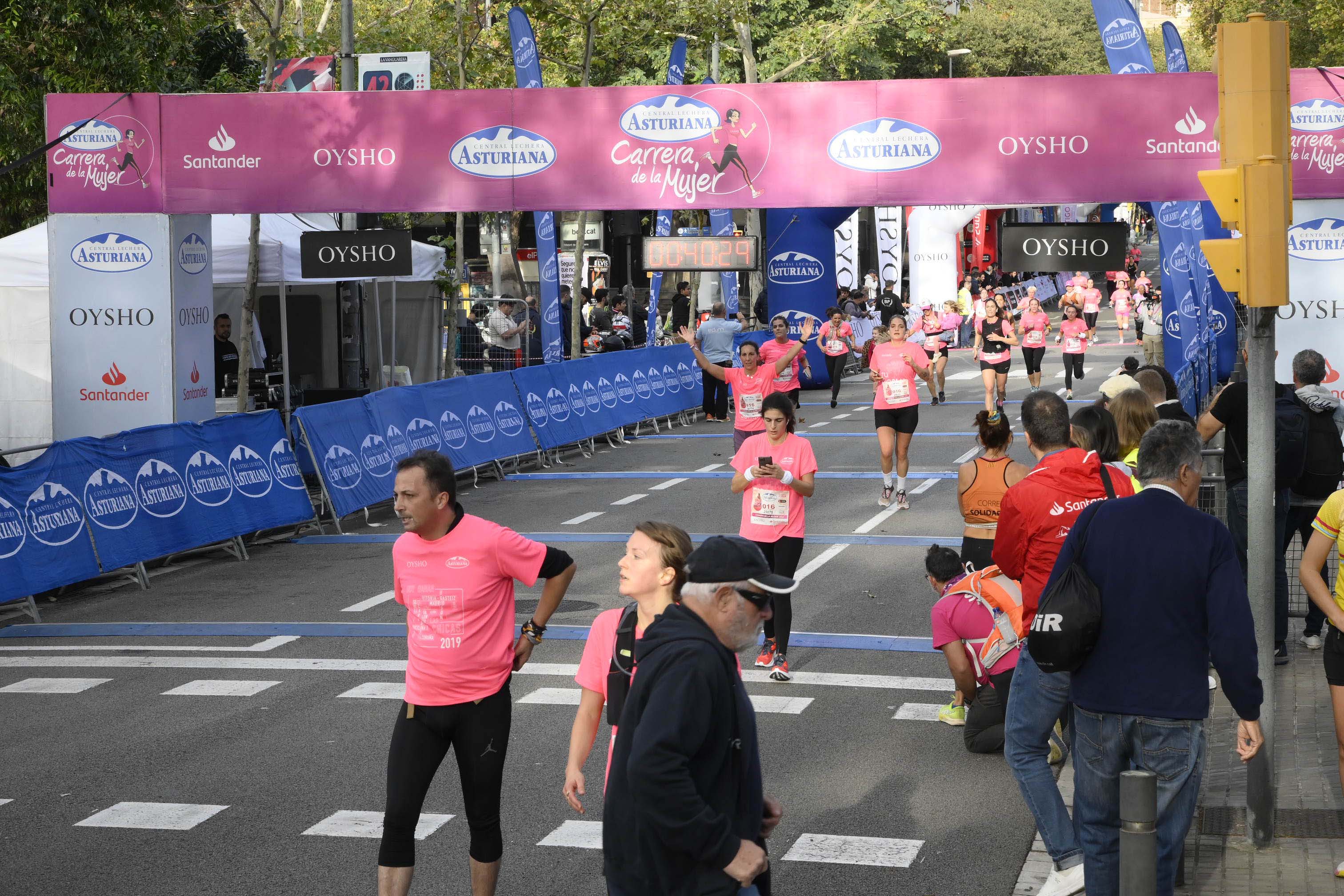 Las mejores fotos de la Carrera de la Mujer de Barcelona 2023. 4296