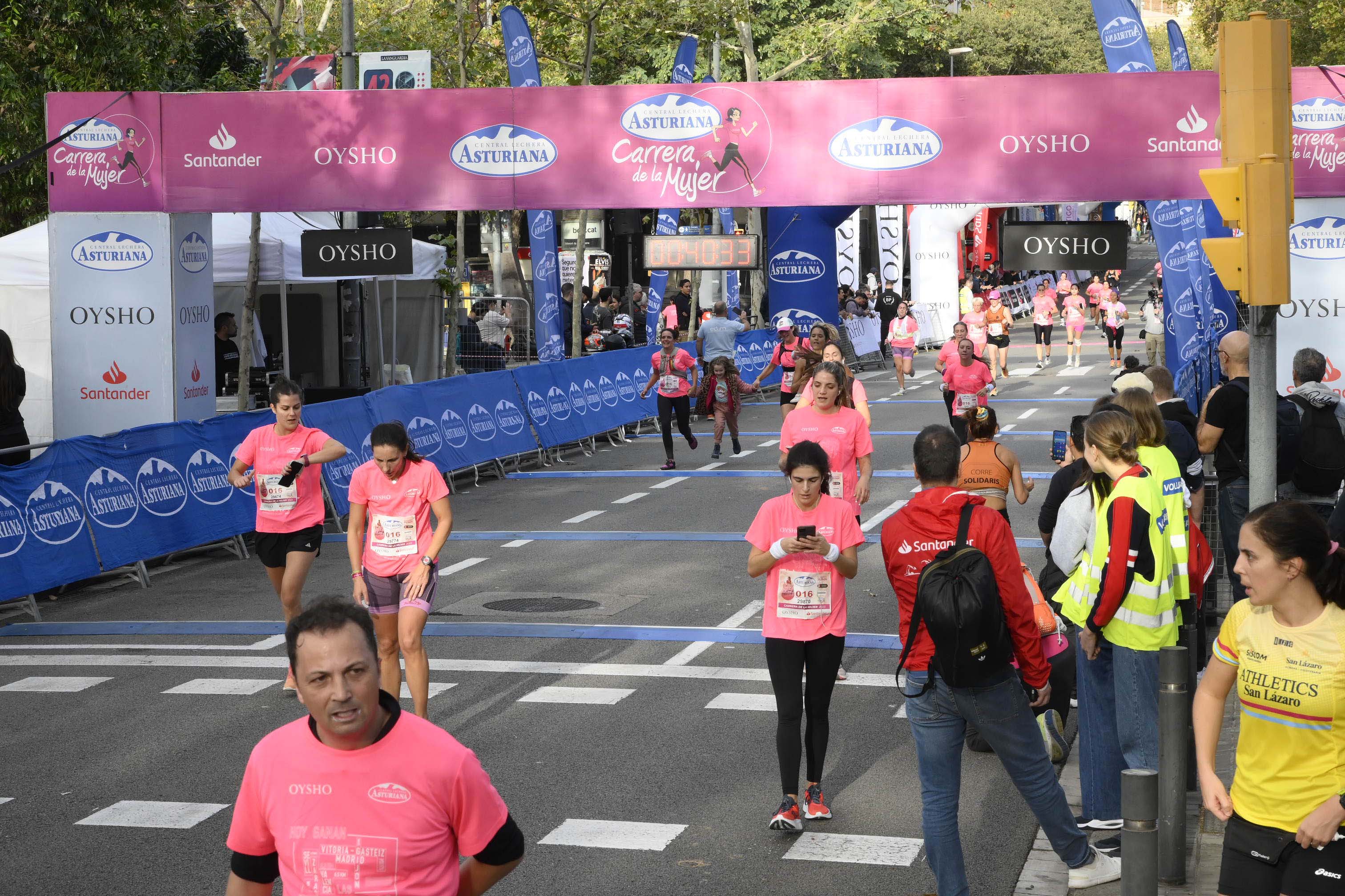 Las mejores fotos de la Carrera de la Mujer de Barcelona 2023. 4298