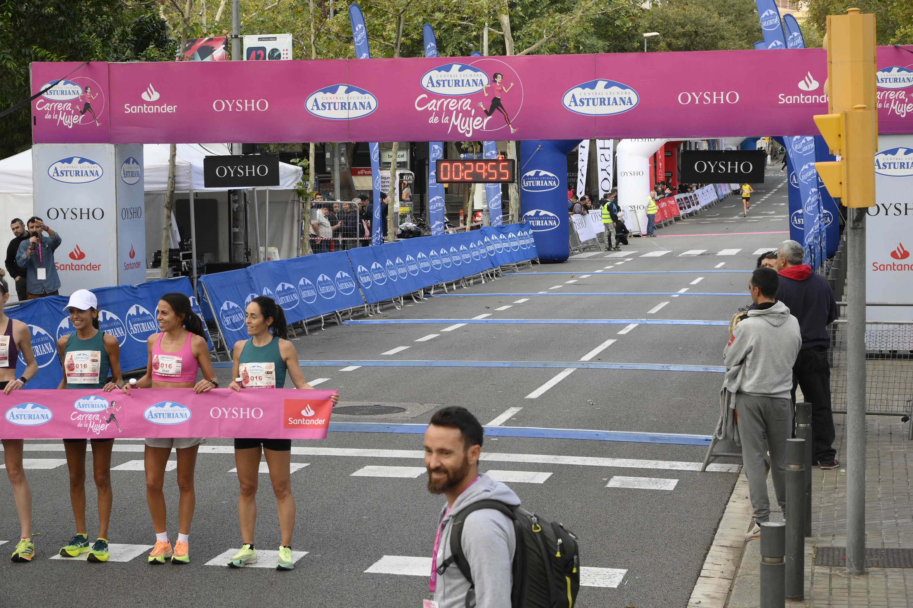 Las mejores fotos de la Carrera de la Mujer de Barcelona 2023. 3986
