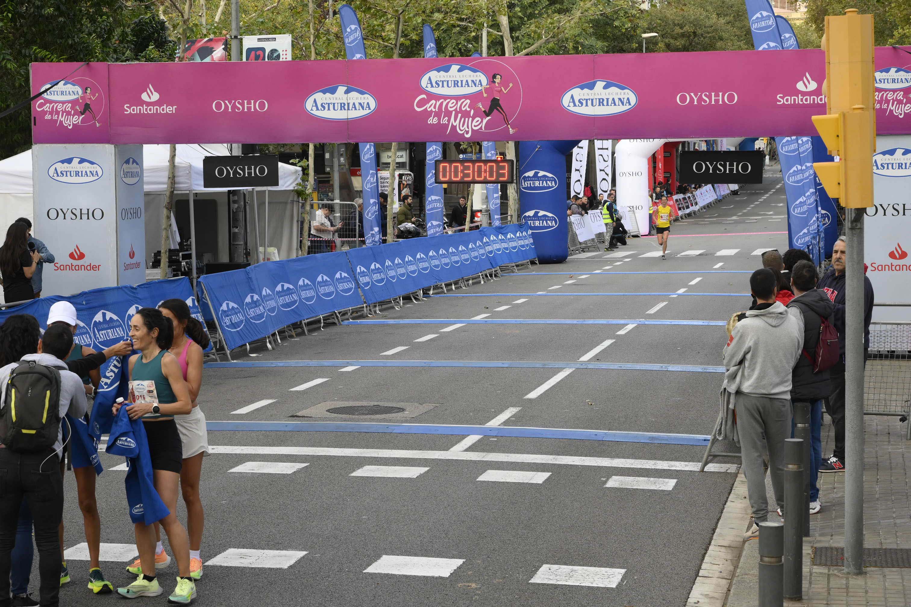 Las mejores fotos de la Carrera de la Mujer de Barcelona 2023. 3990