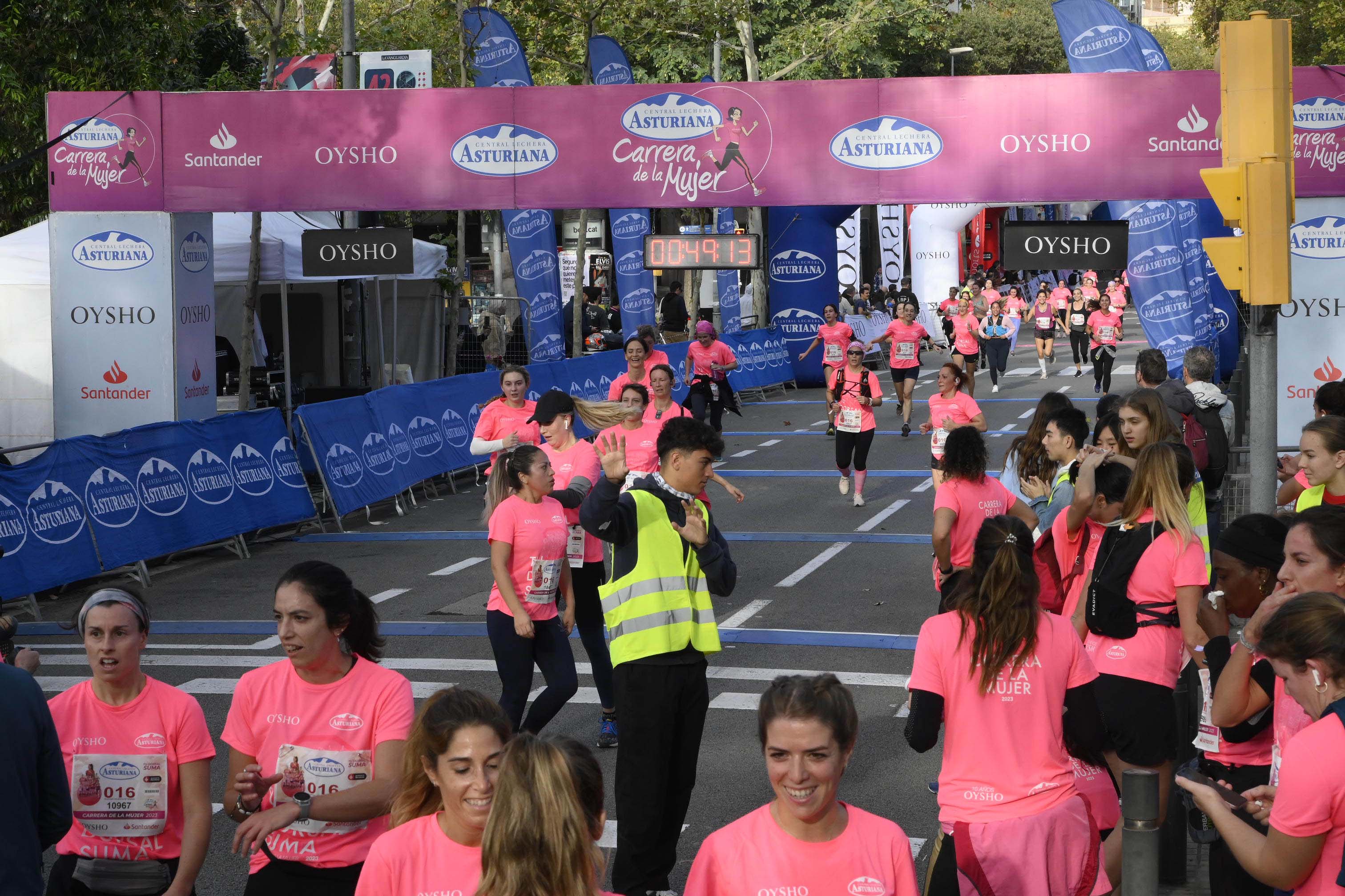 Las mejores fotos de la Carrera de la Mujer de Barcelona 2023. 4553