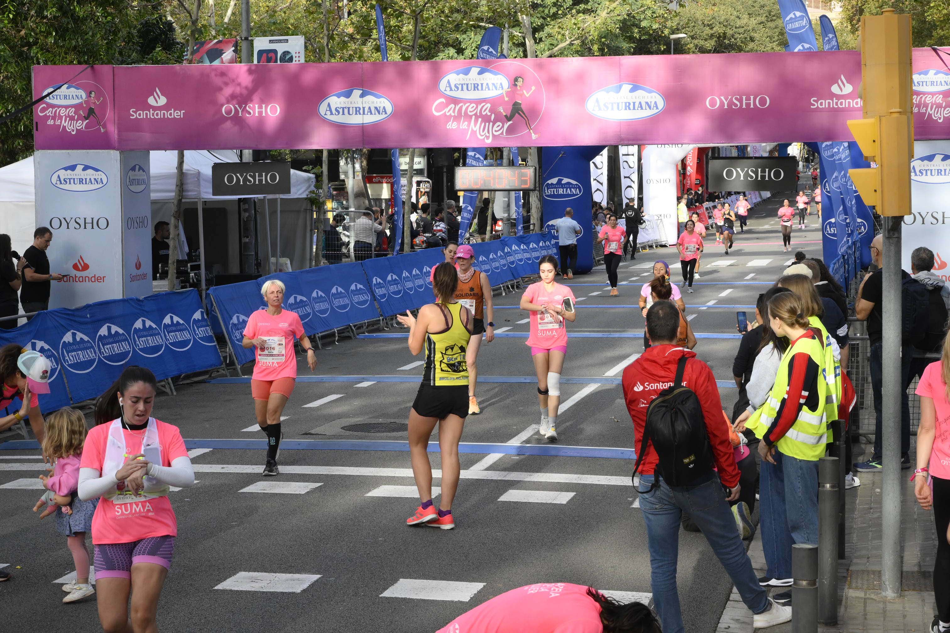 Las mejores fotos de la Carrera de la Mujer de Barcelona 2023. 4303