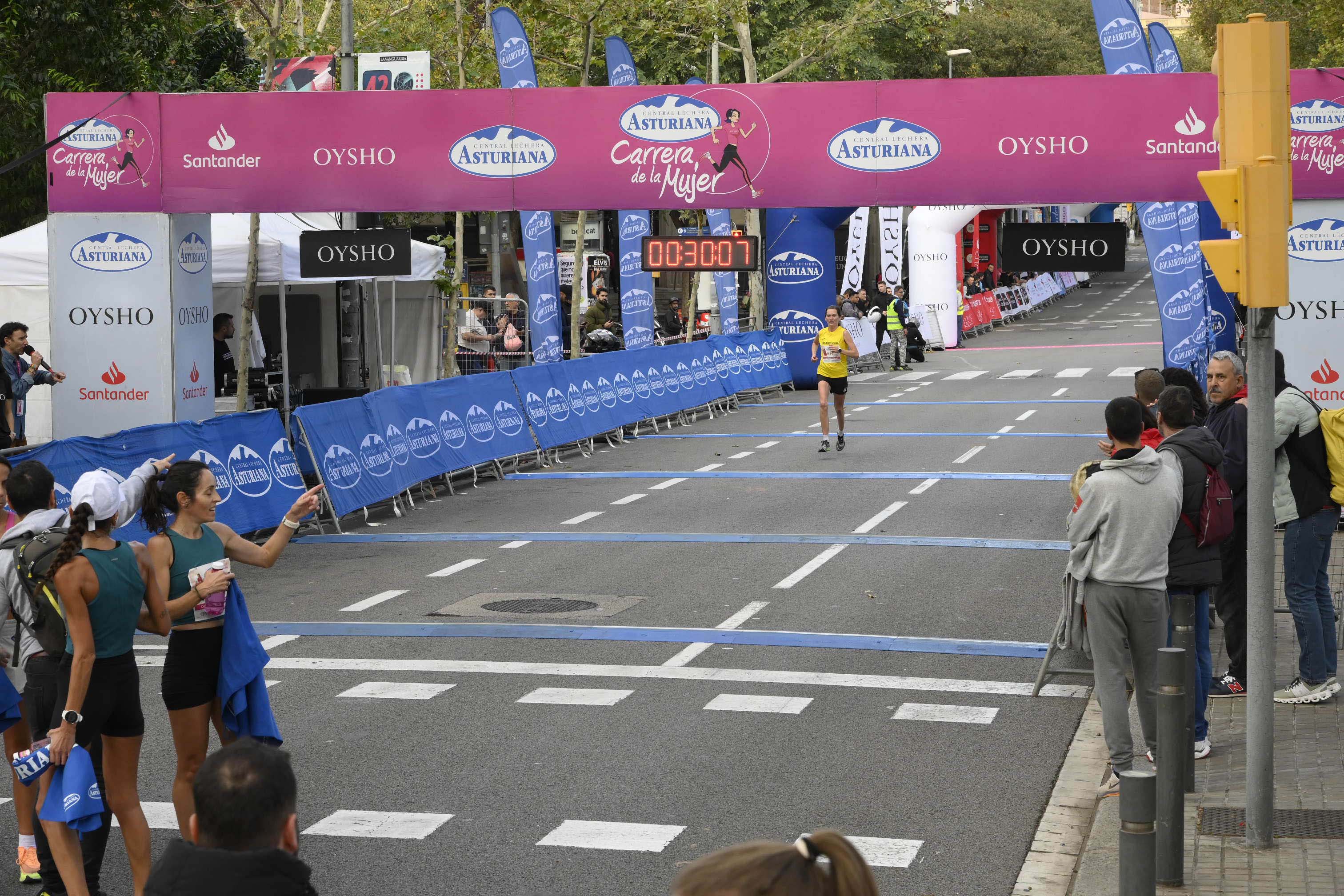 Las mejores fotos de la Carrera de la Mujer de Barcelona 2023. 3992