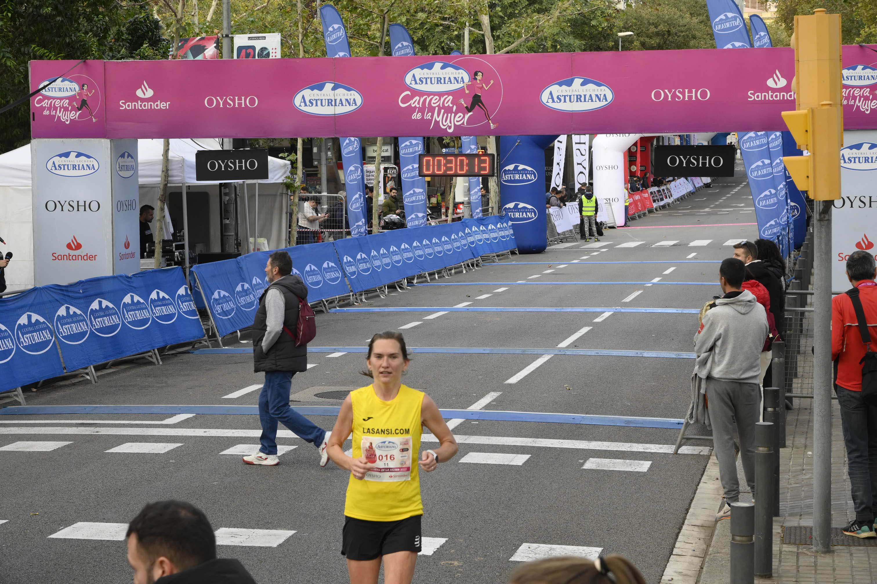 Las mejores fotos de la Carrera de la Mujer de Barcelona 2023. 3995