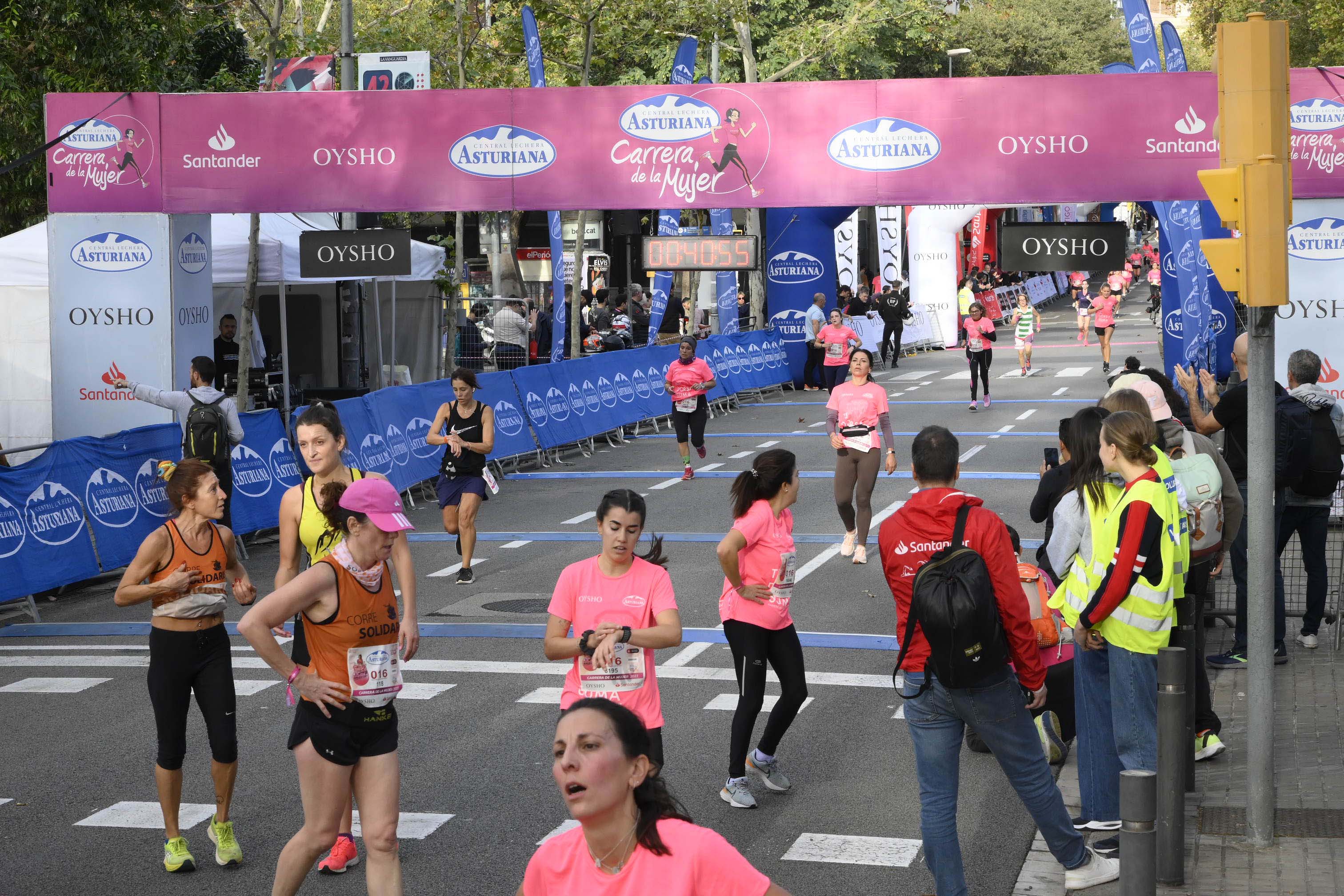 Las mejores fotos de la Carrera de la Mujer de Barcelona 2023. 4309