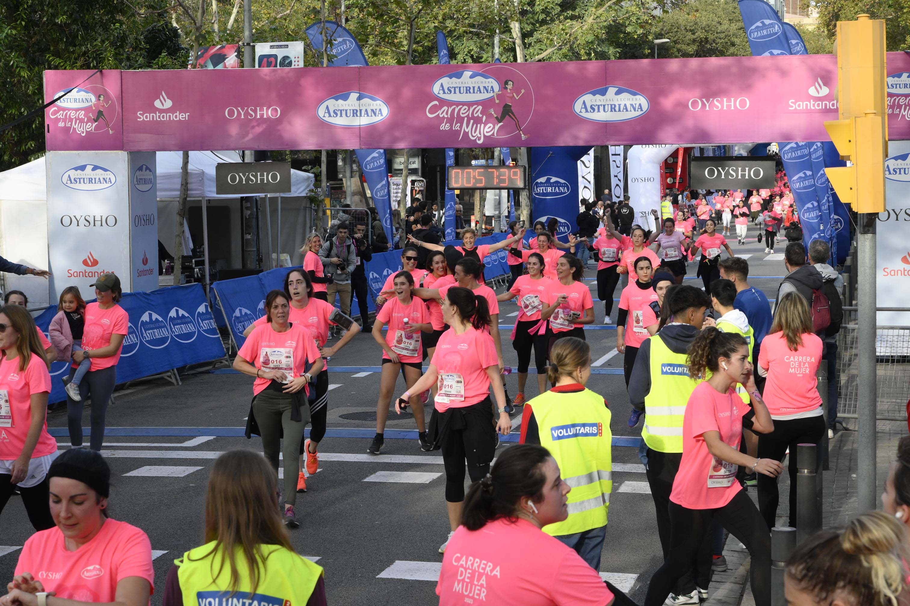 Las mejores fotos de la Carrera de la Mujer de Barcelona 2023. 4806