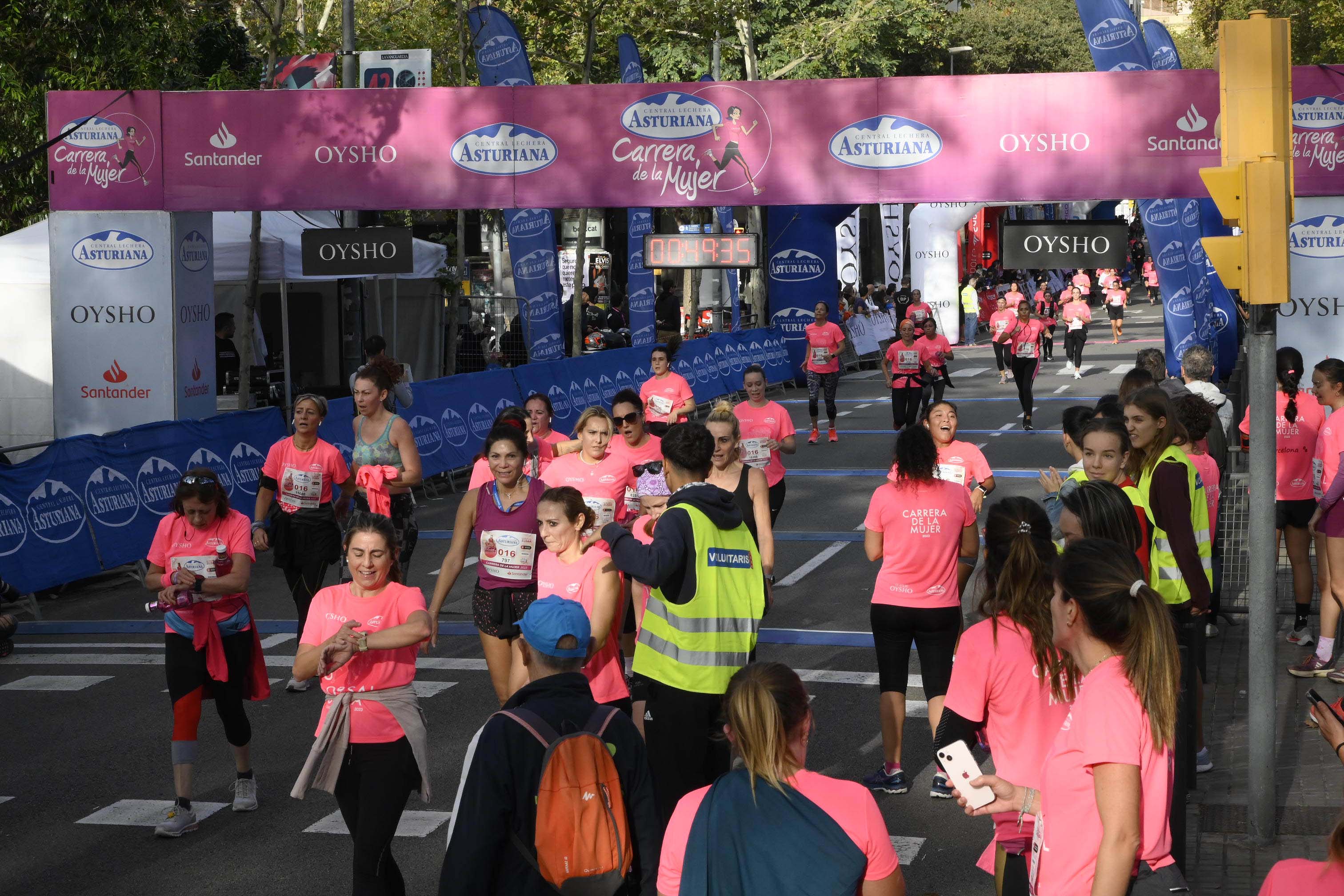 Las mejores fotos de la Carrera de la Mujer de Barcelona 2023. 4564