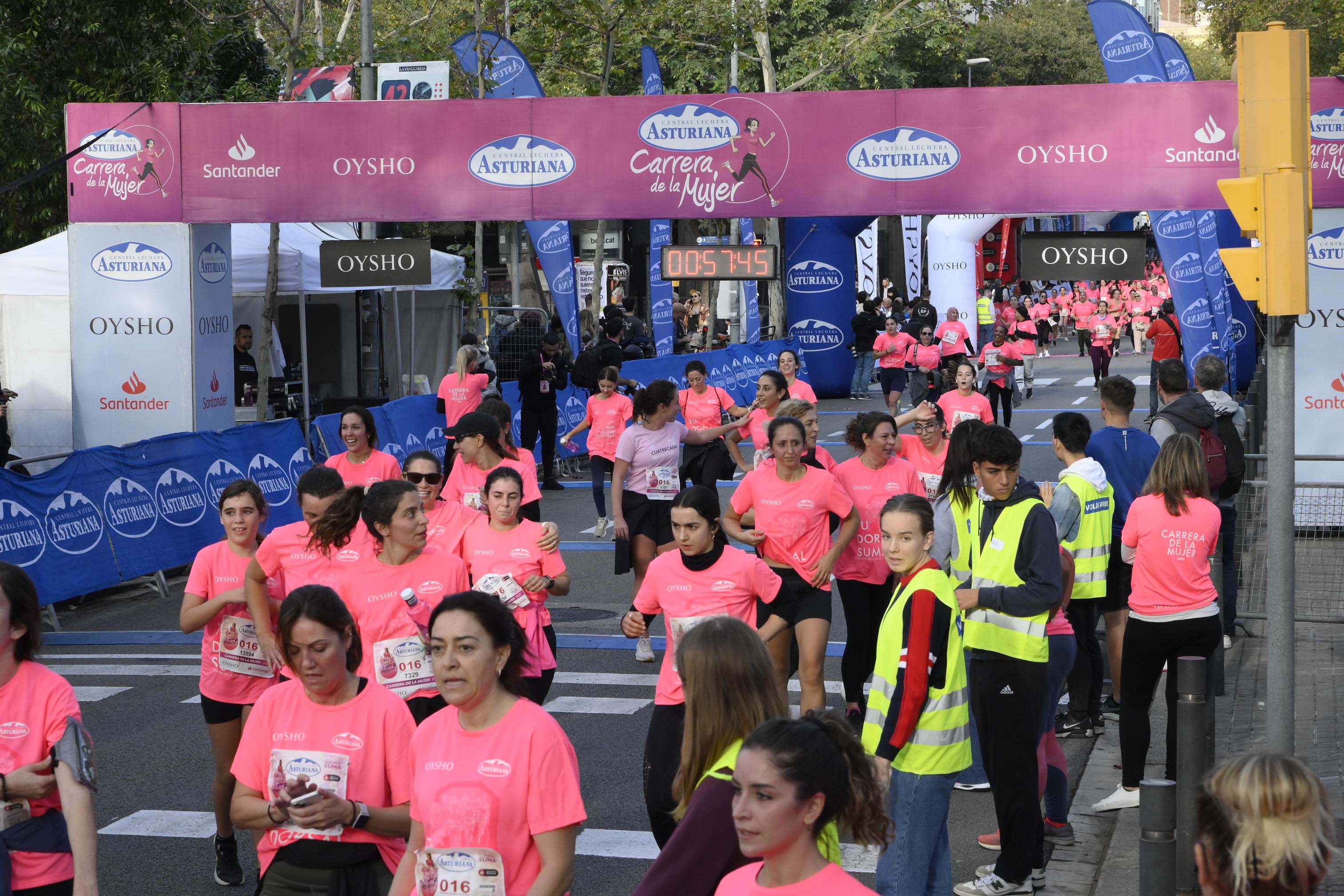Las mejores fotos de la Carrera de la Mujer de Barcelona 2023. 4809