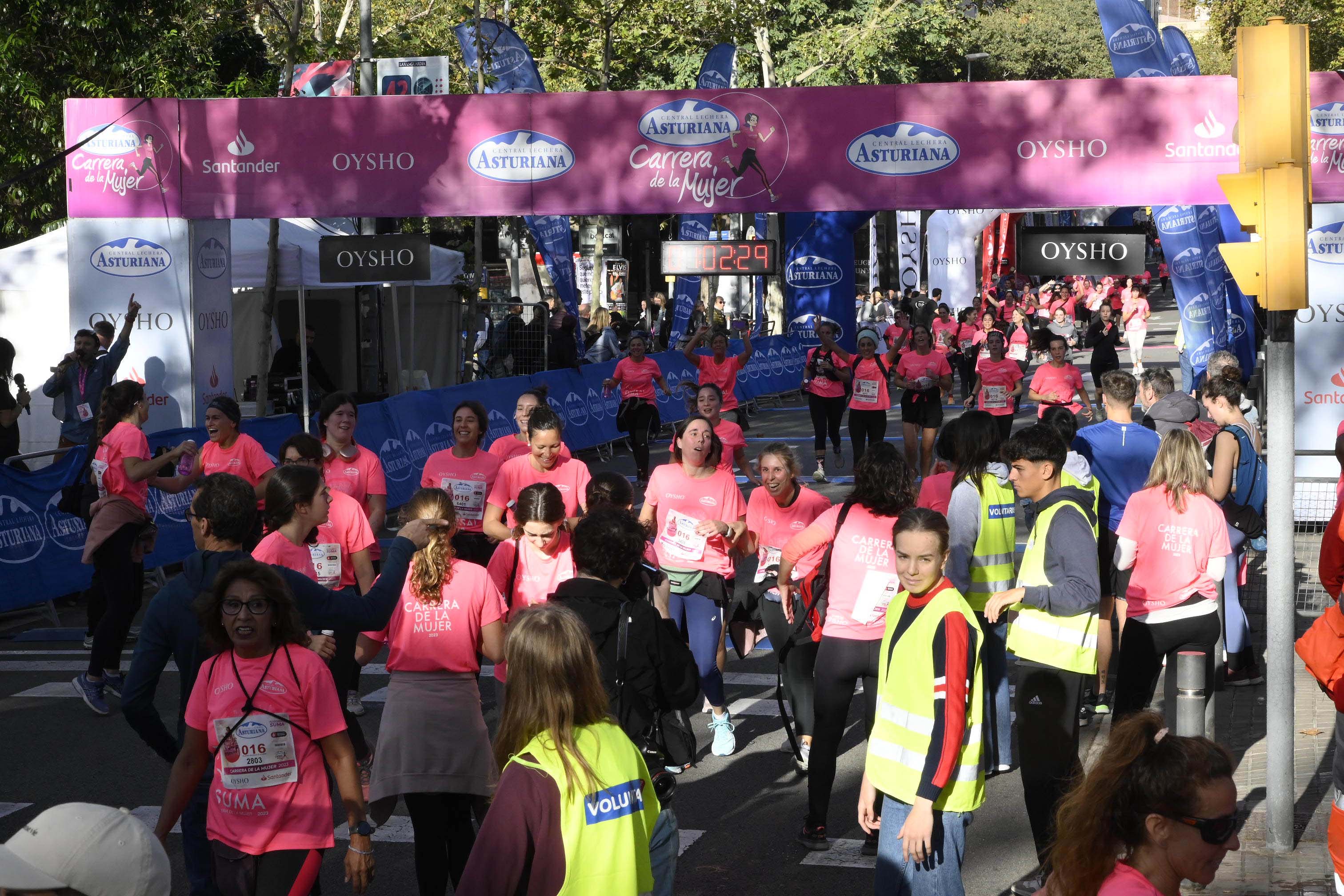 Las mejores fotos de la Carrera de la Mujer de Barcelona 2023. 4951