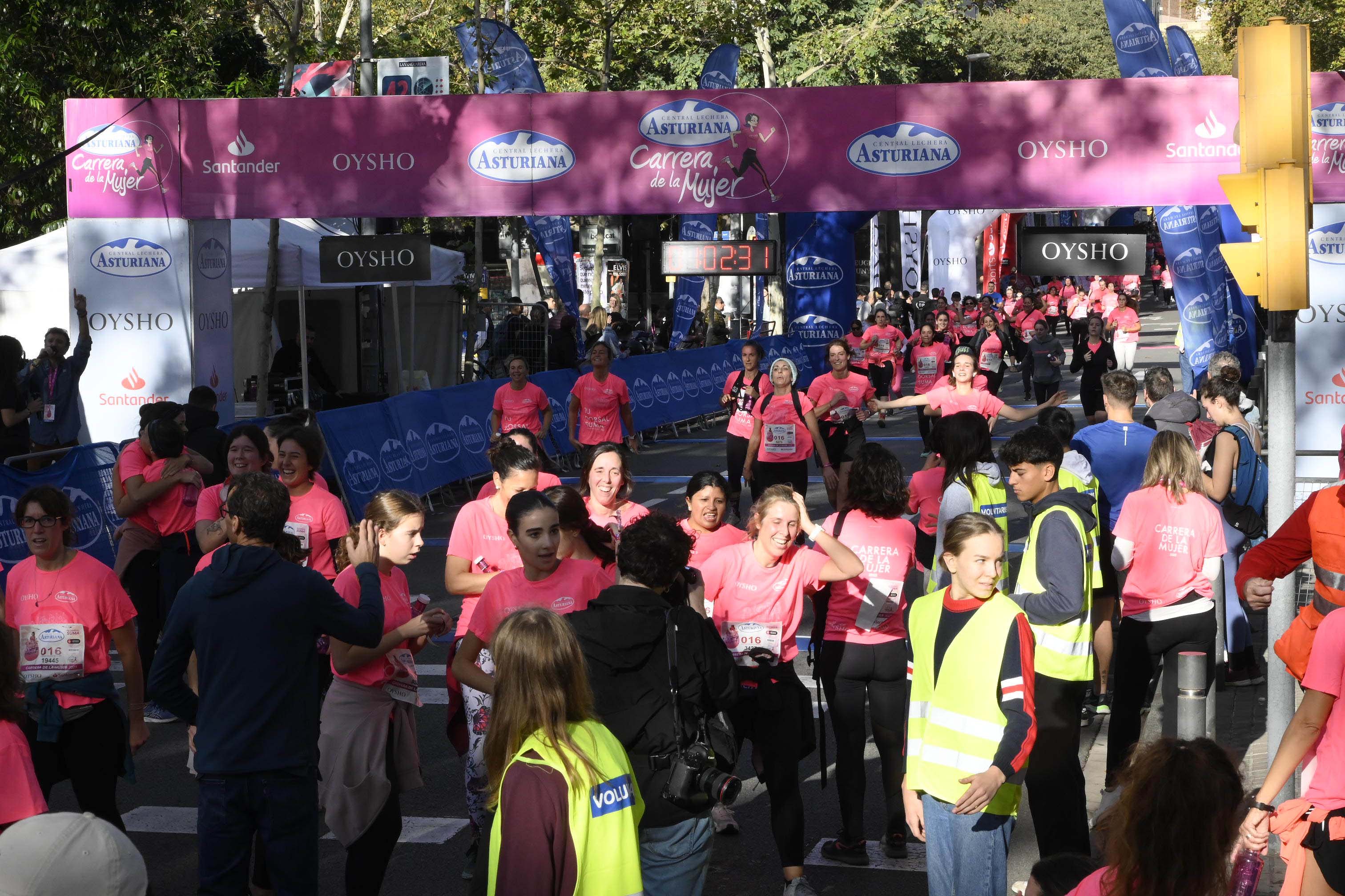 Las mejores fotos de la Carrera de la Mujer de Barcelona 2023. 4952
