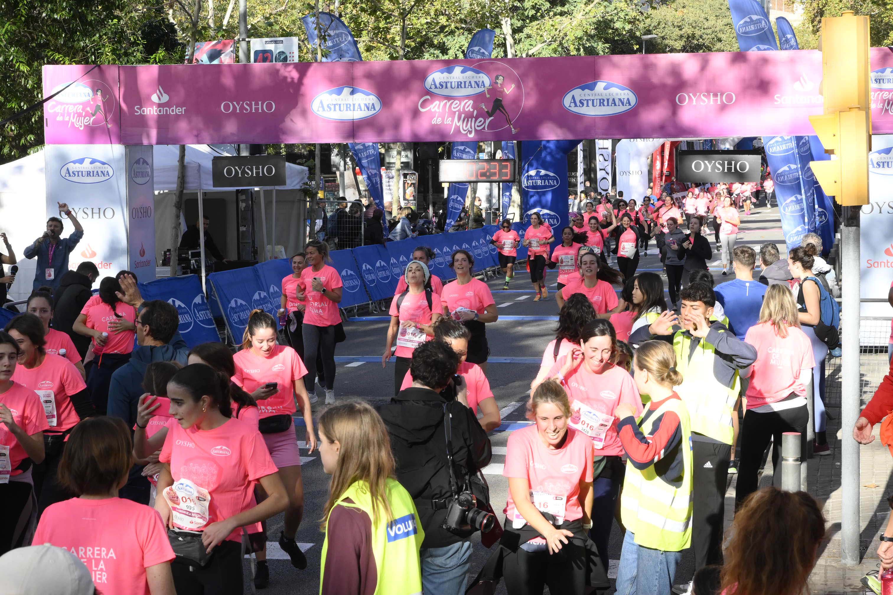Las mejores fotos de la Carrera de la Mujer de Barcelona 2023. 4953