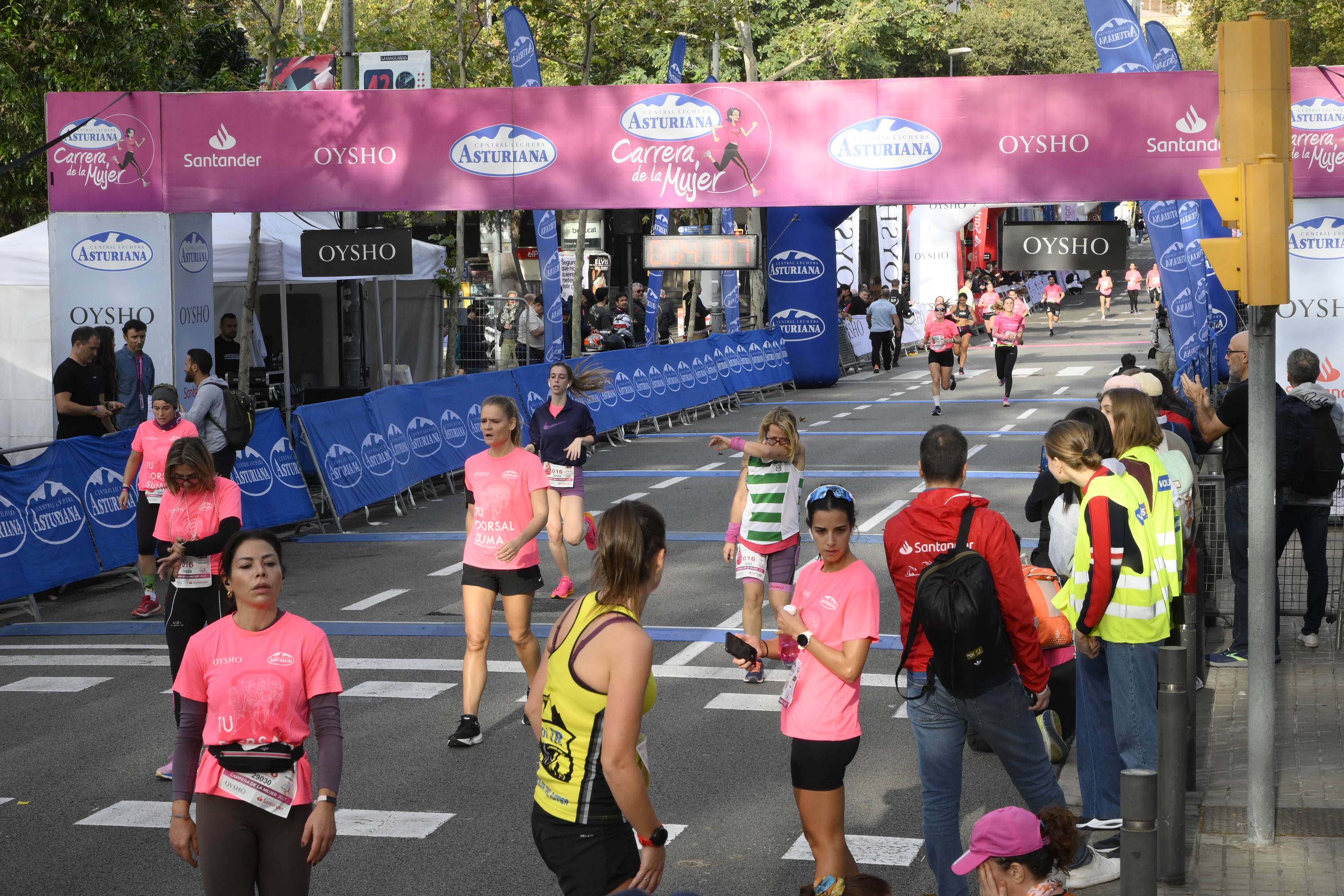 Las mejores fotos de la Carrera de la Mujer de Barcelona 2023. 4315