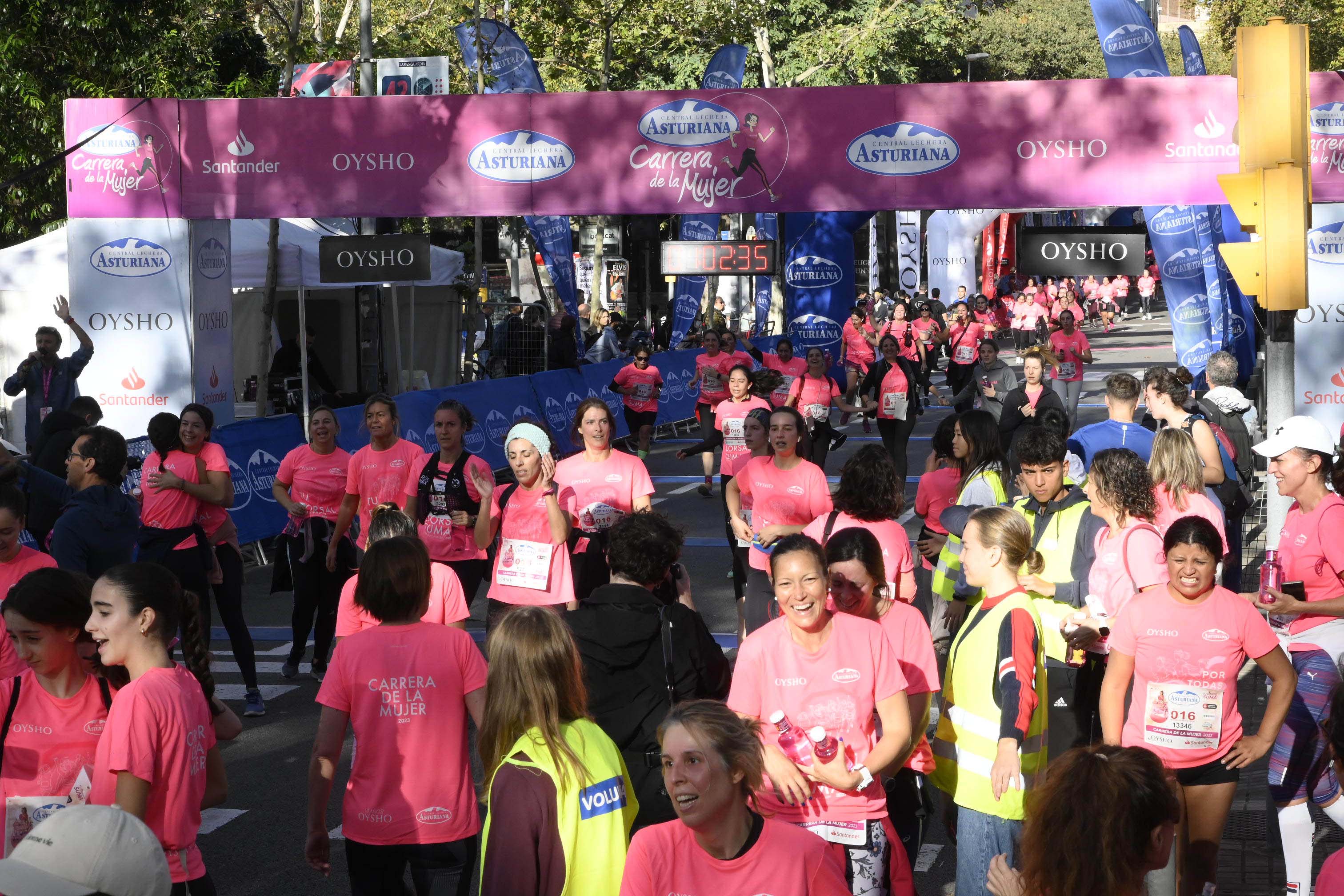 Las mejores fotos de la Carrera de la Mujer de Barcelona 2023. 4954