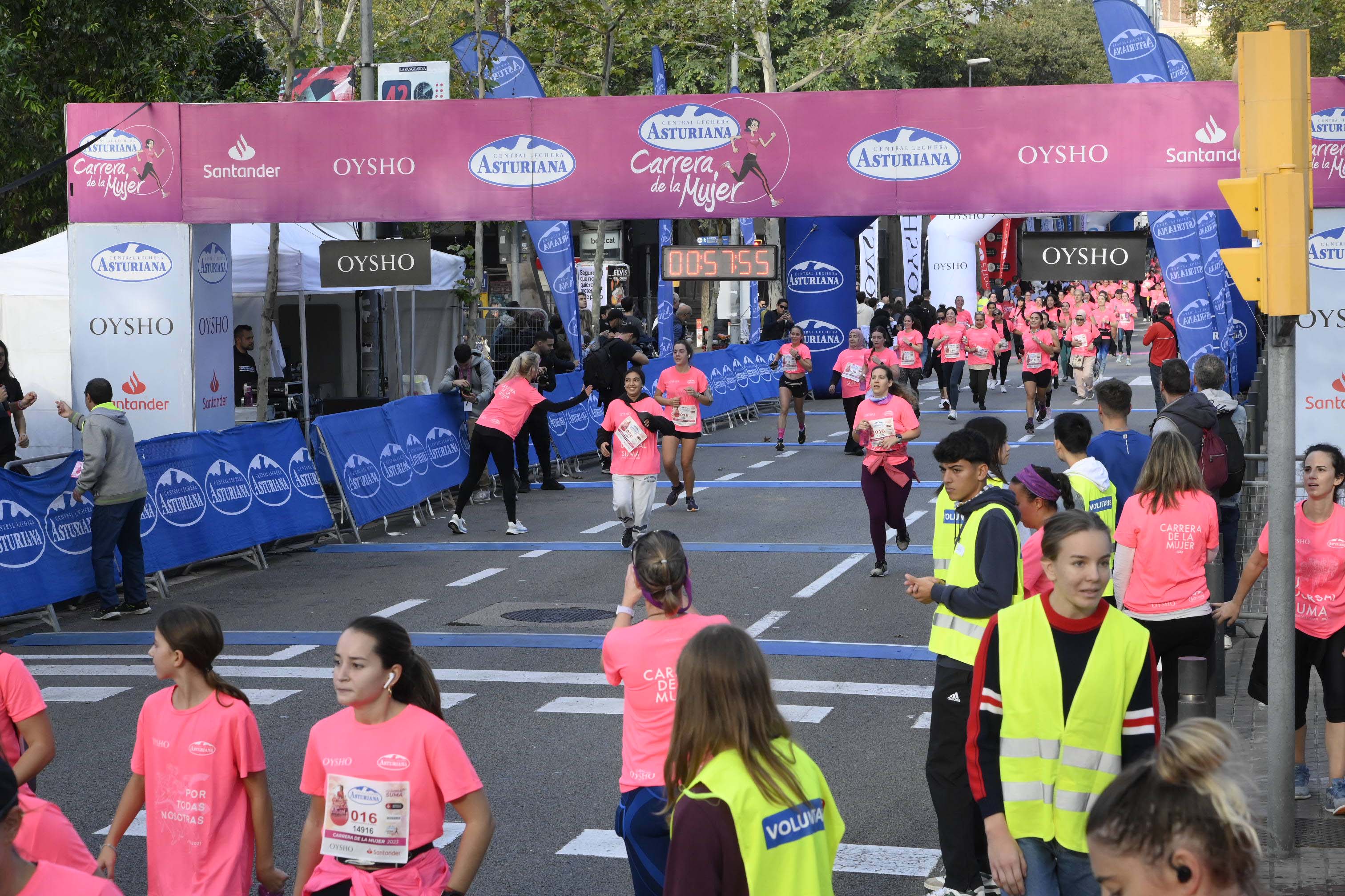 Las mejores fotos de la Carrera de la Mujer de Barcelona 2023. 4814
