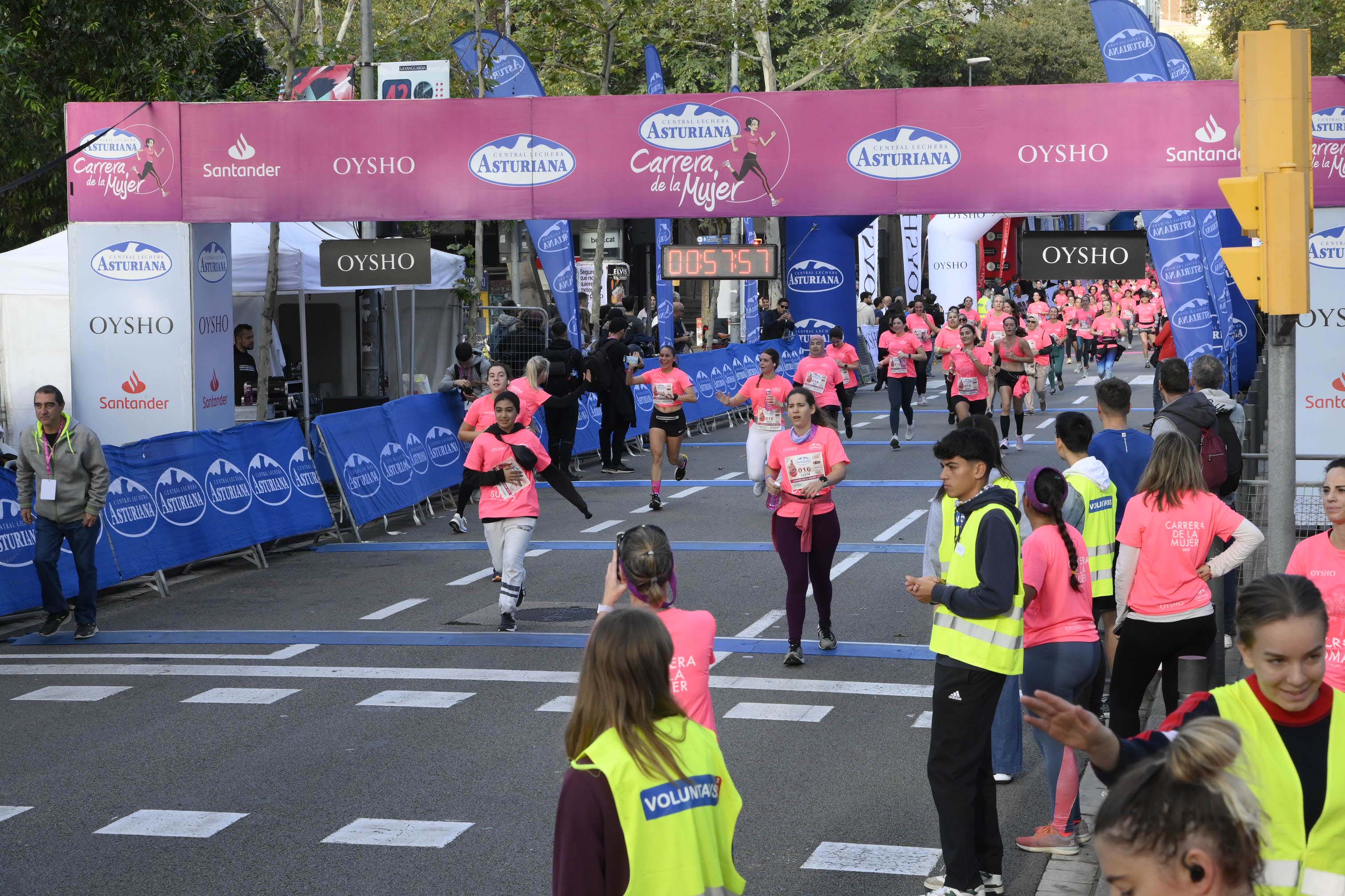 Las mejores fotos de la Carrera de la Mujer de Barcelona 2023. 4815