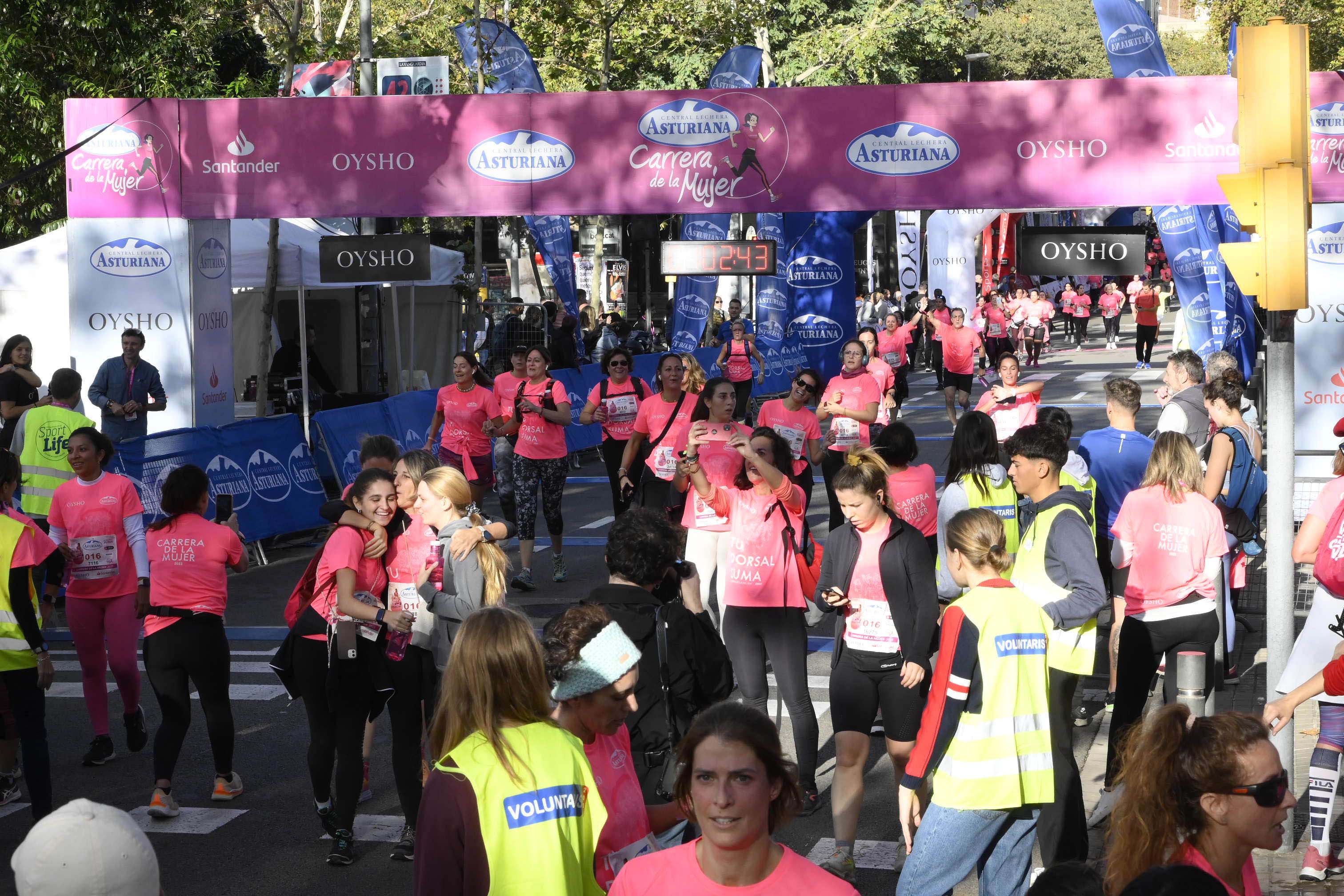 Las mejores fotos de la Carrera de la Mujer de Barcelona 2023. 4958
