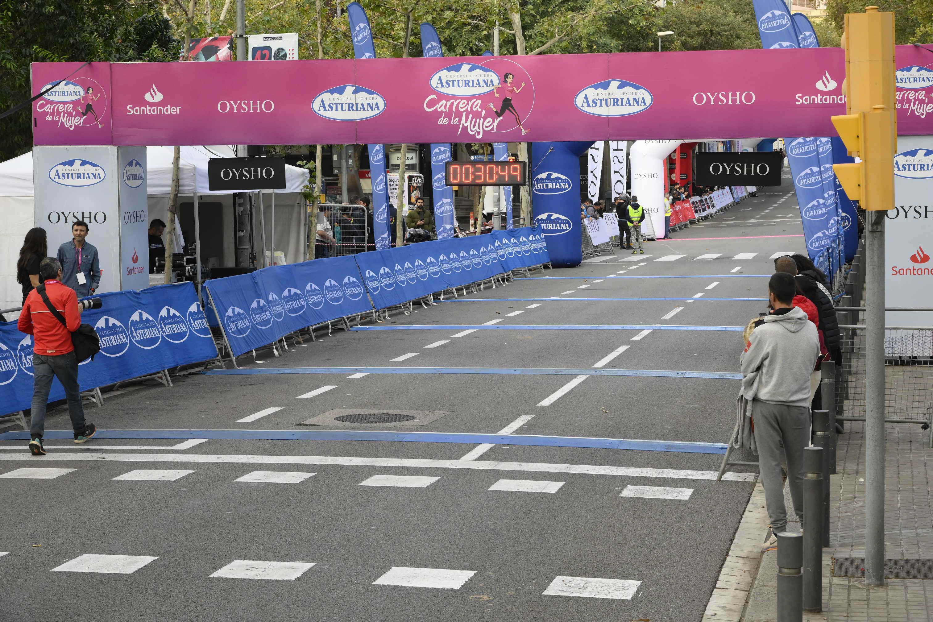 Las mejores fotos de la Carrera de la Mujer de Barcelona 2023. 4013