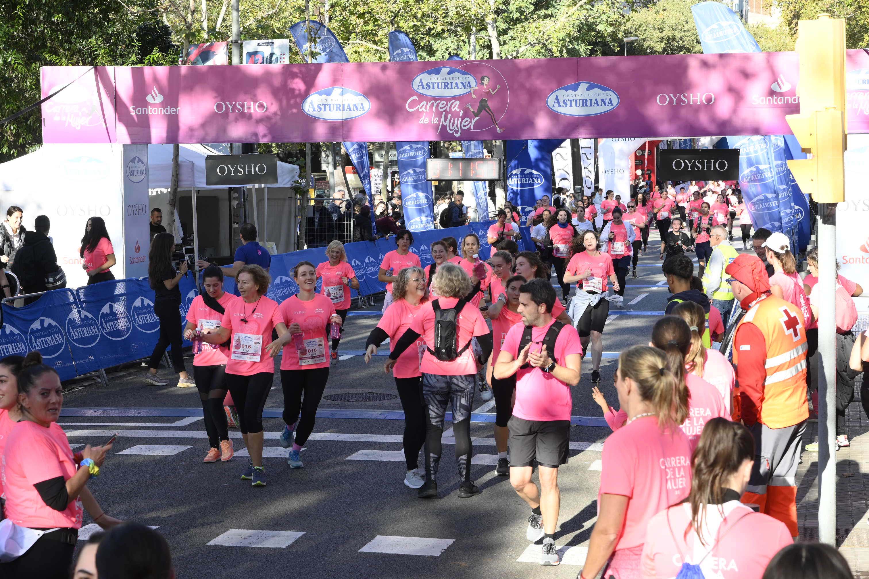 Las mejores fotos de la Carrera de la Mujer de Barcelona 2023. 5204