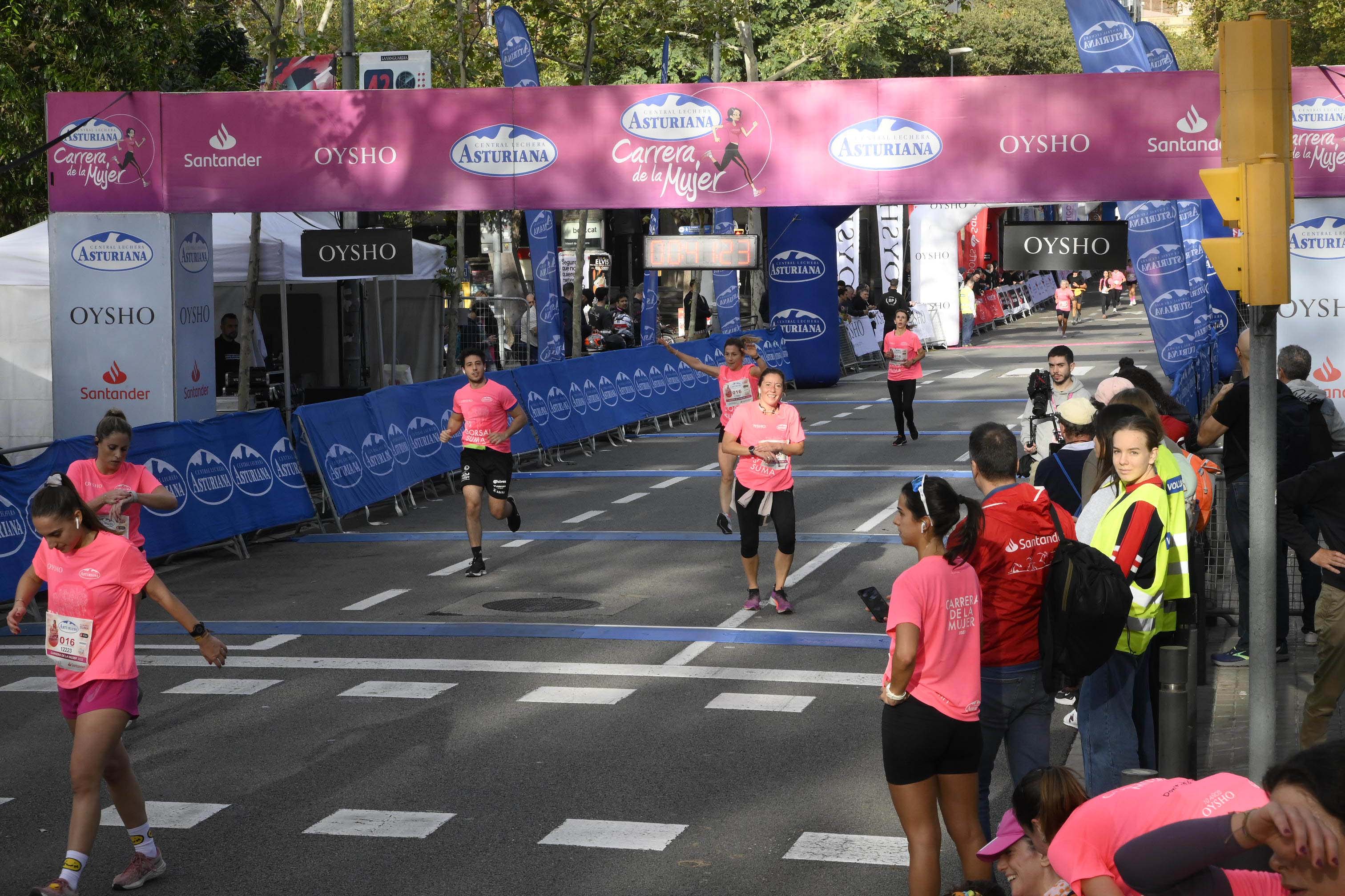 Las mejores fotos de la Carrera de la Mujer de Barcelona 2023. 4323