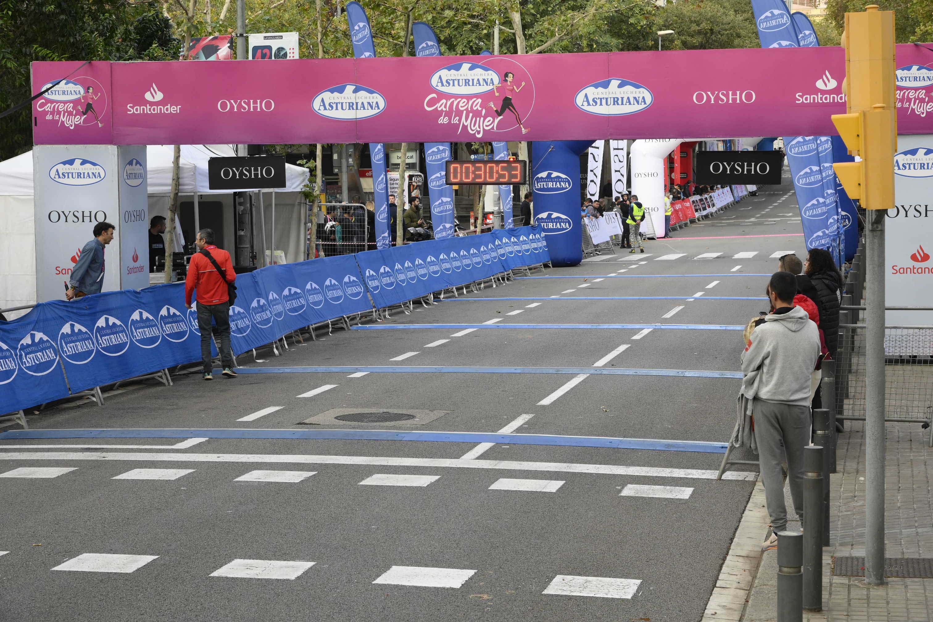 Las mejores fotos de la Carrera de la Mujer de Barcelona 2023. 4015